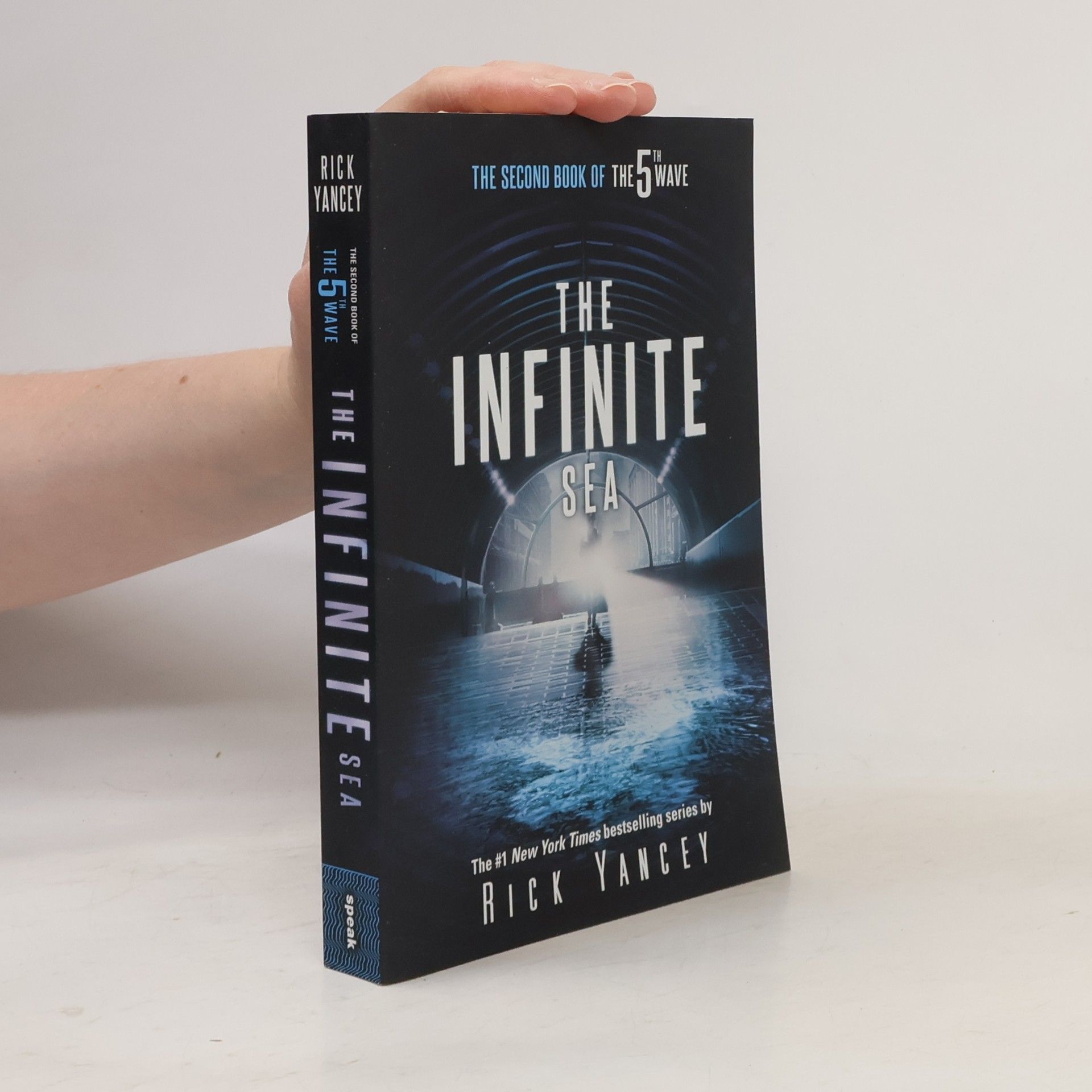 Rick Yancey The infinite sea