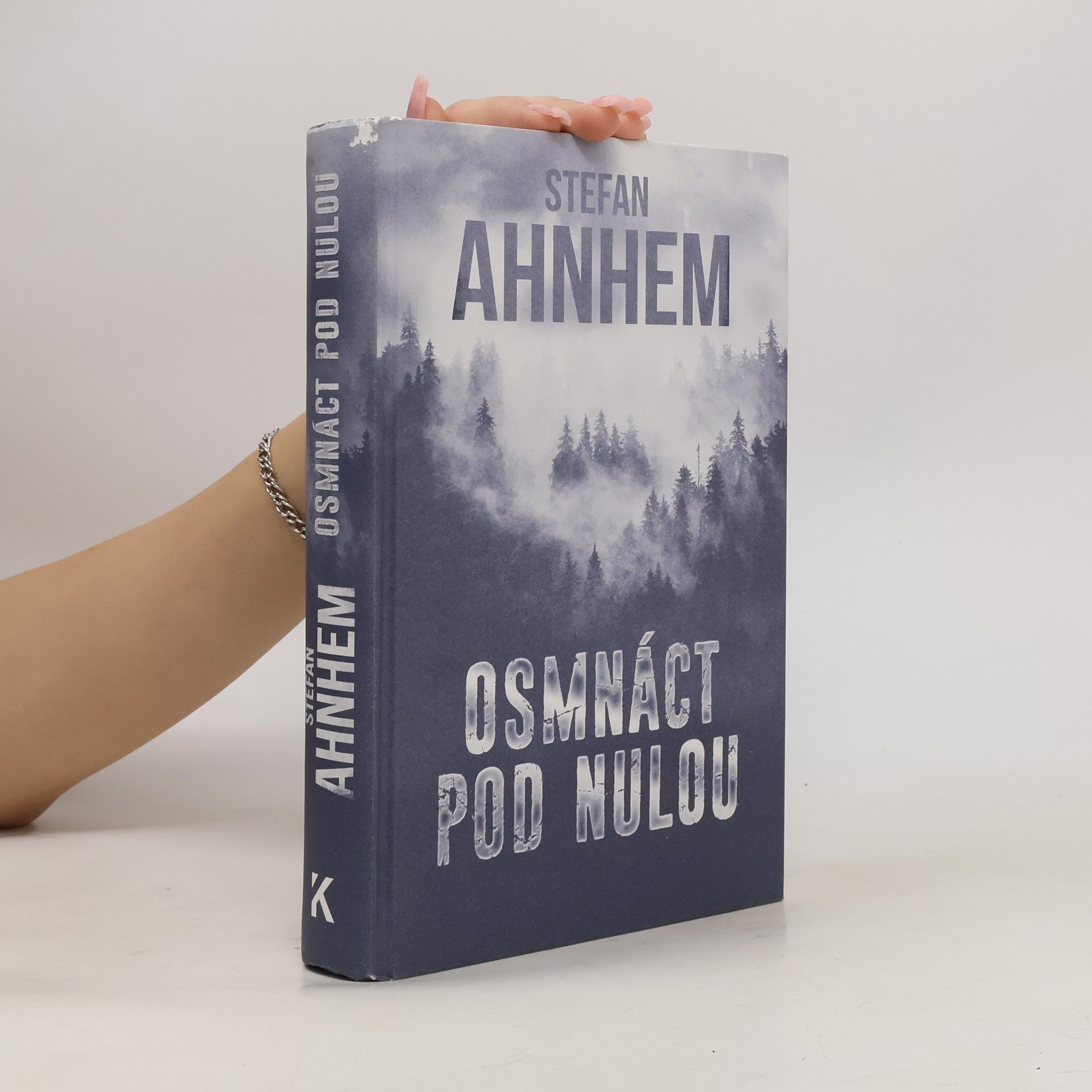 Stefan Ahnhem Osmnáct pod nulou
