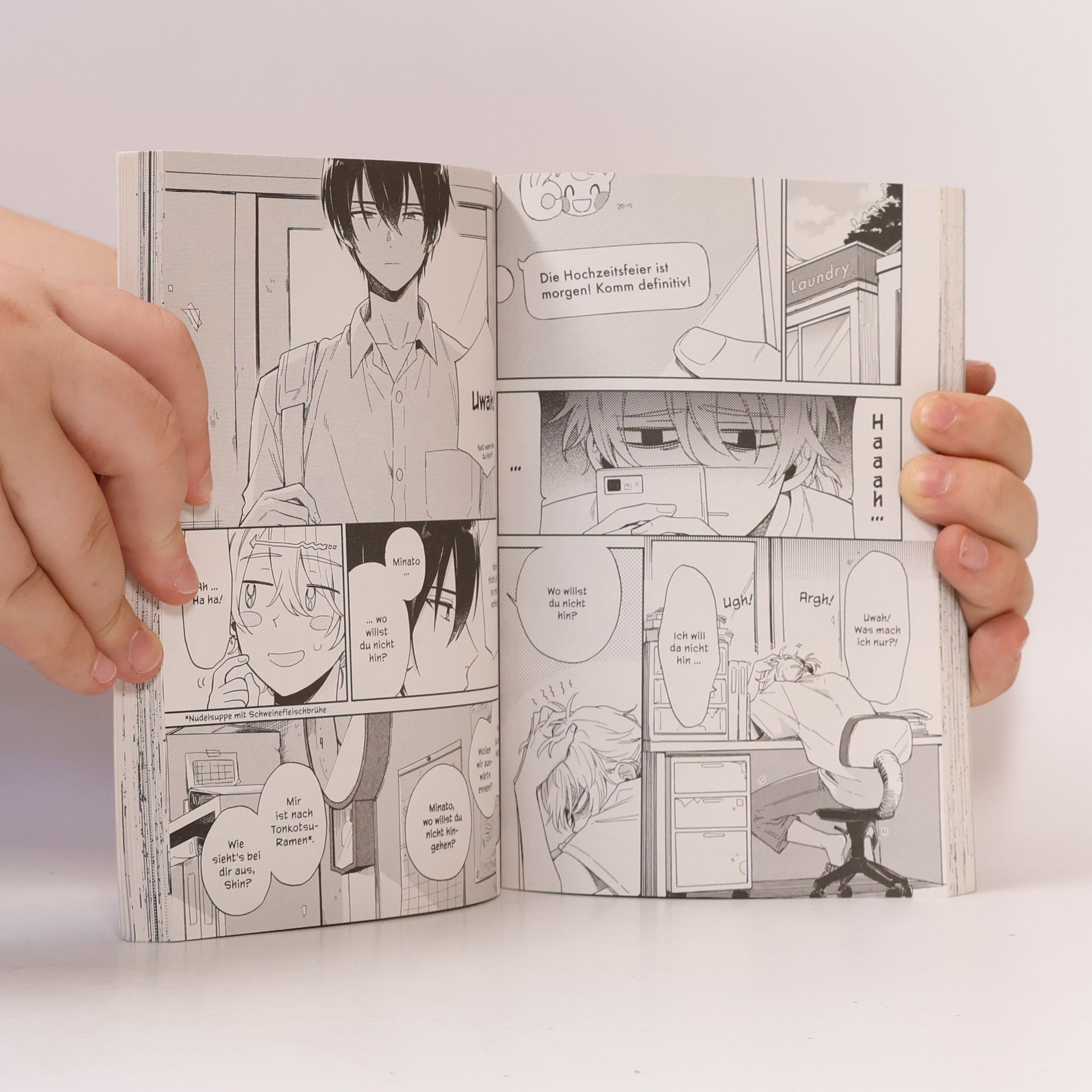 Yuzu Tsubaki Minato's Coin Laundry 01