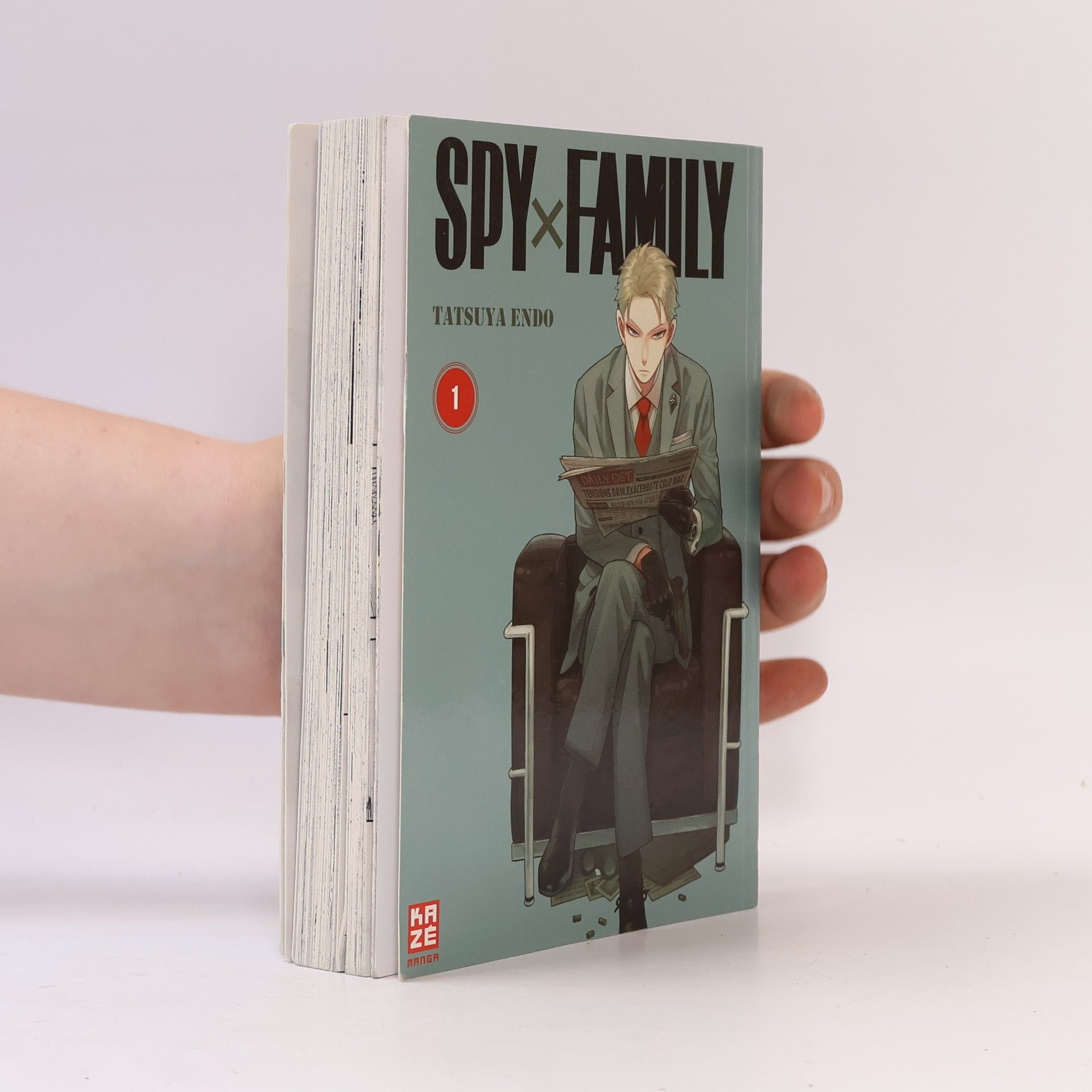 Tacuja Endó Spy x Family 1