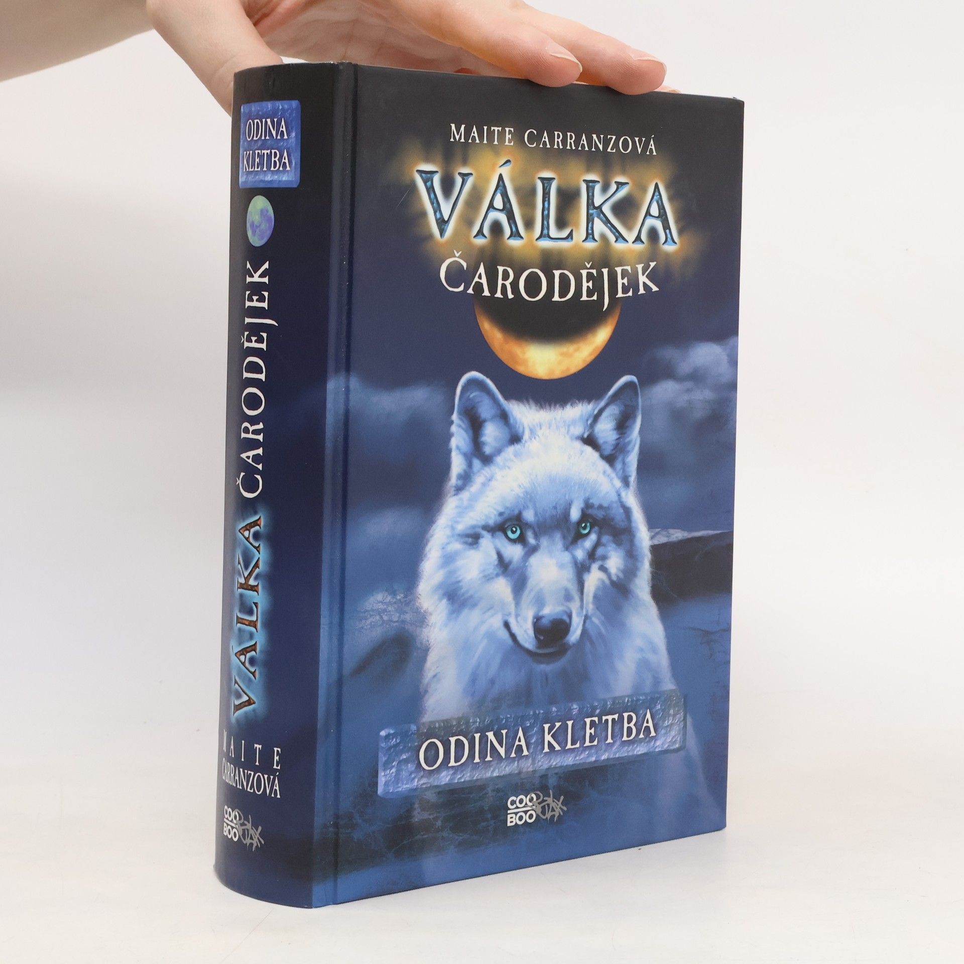 Maite Carranza Válka čarodějek. Odina kletba