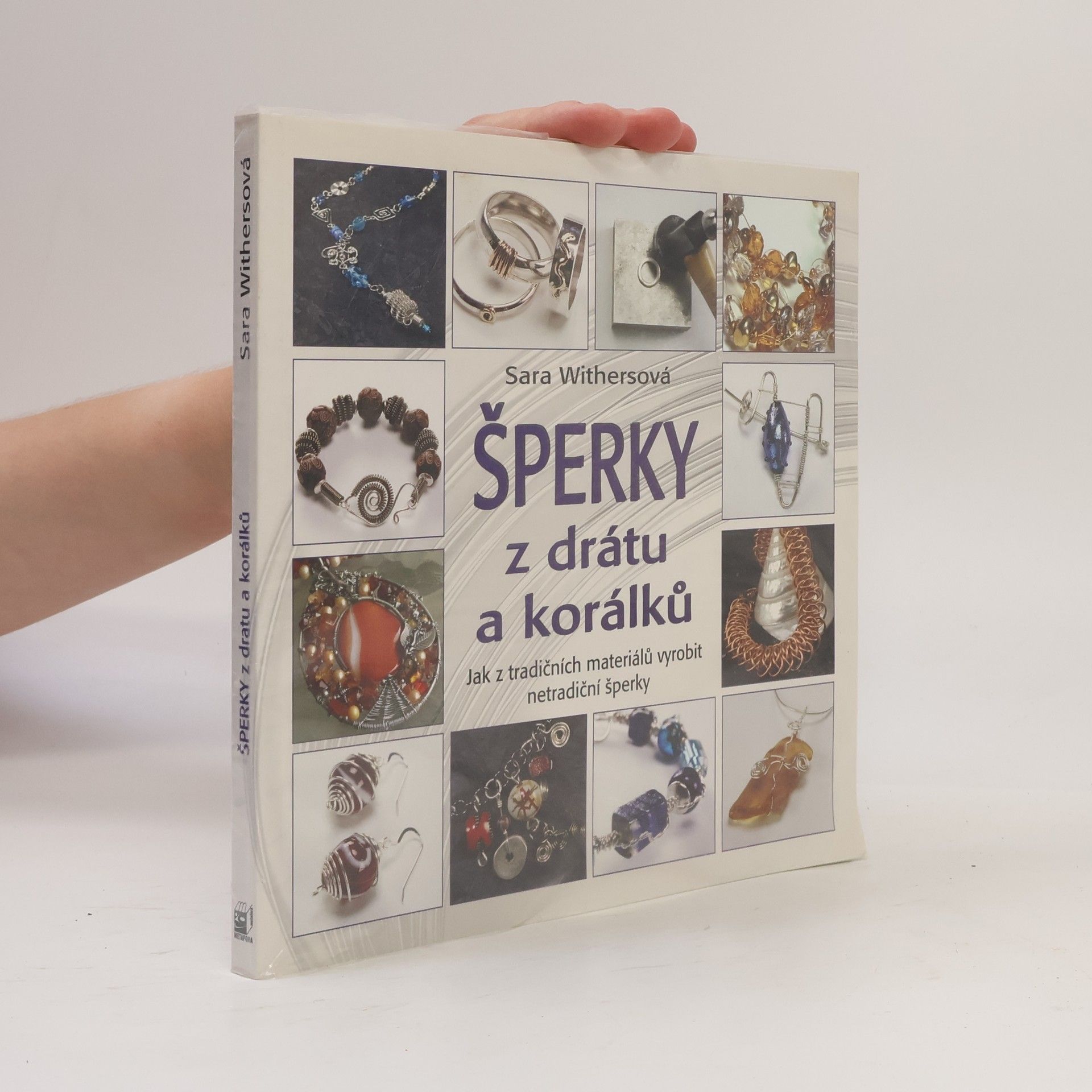 Sara Withers Šperky z drátu a korálků