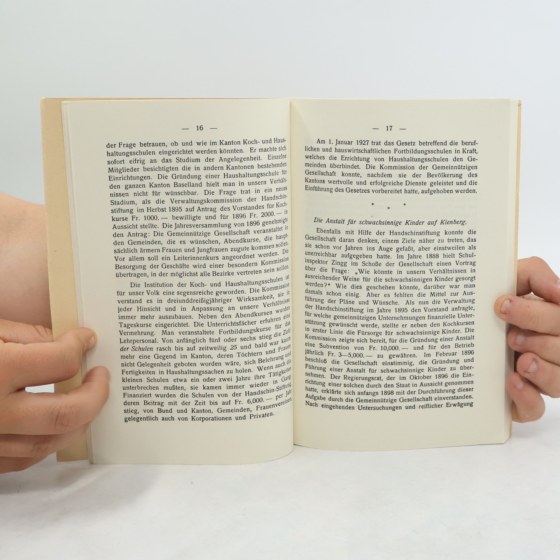 Collectif d'auteurs Tätigkeitsbericht mit Rückblick über die vergangenen 80 Jahre