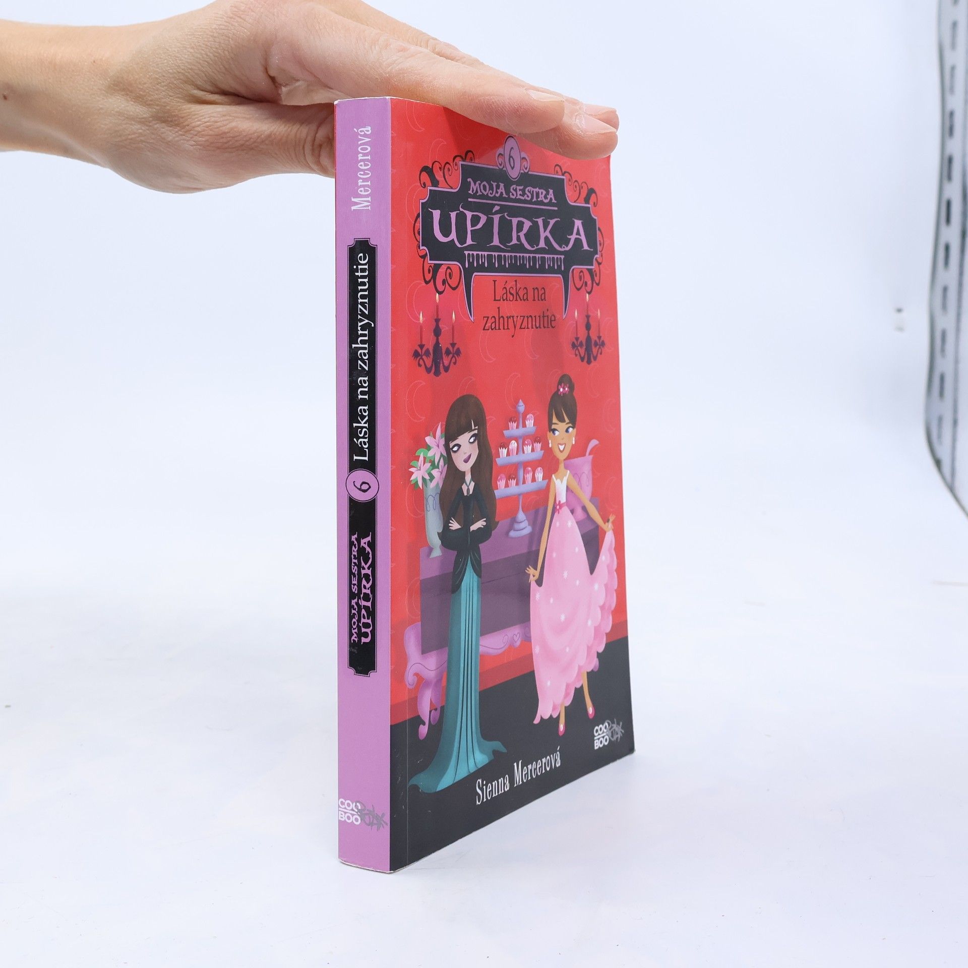 Sienna Mercer Moja sestra upírka 6: Láska na zahryznutie