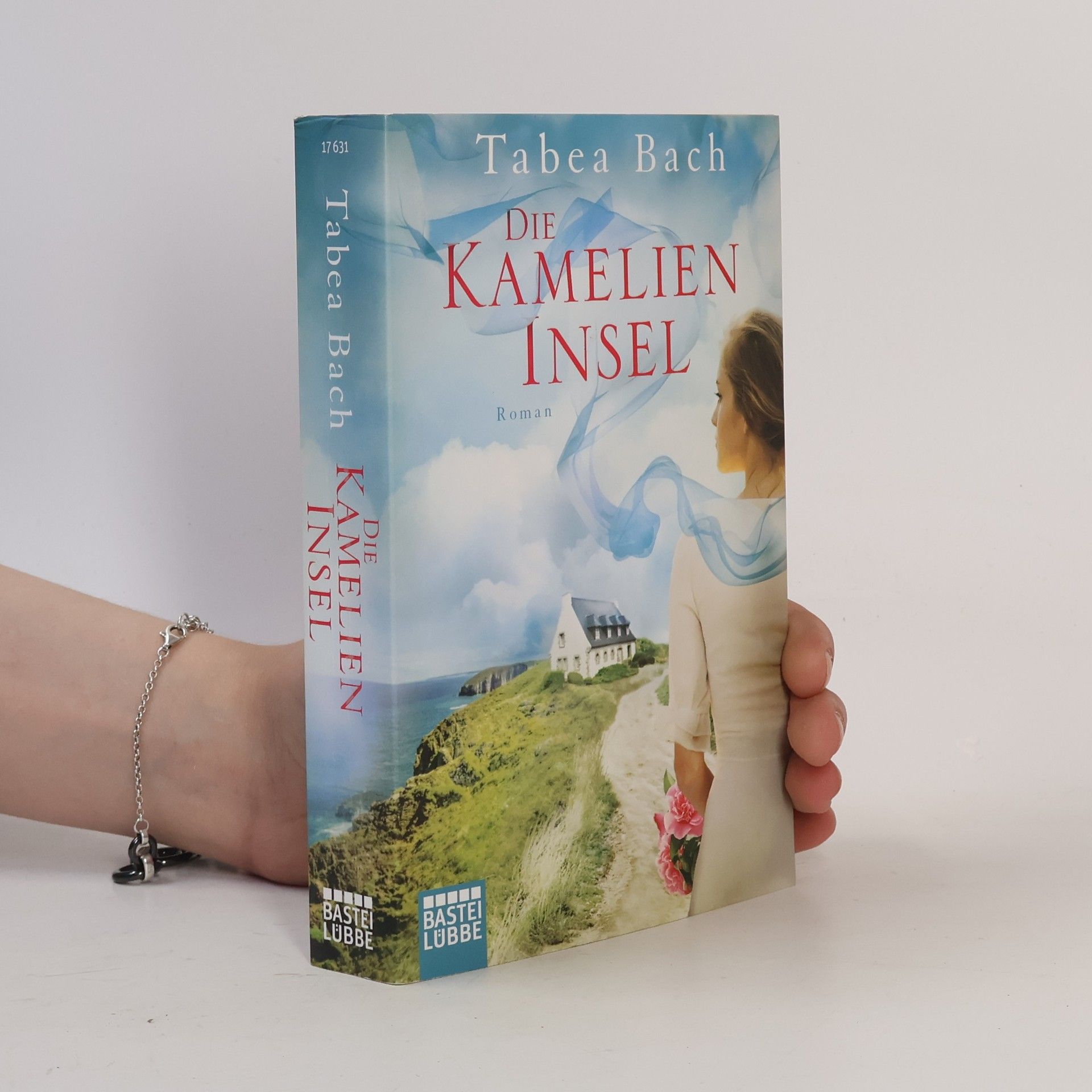 Tabea Bach Die Kamelien-Insel