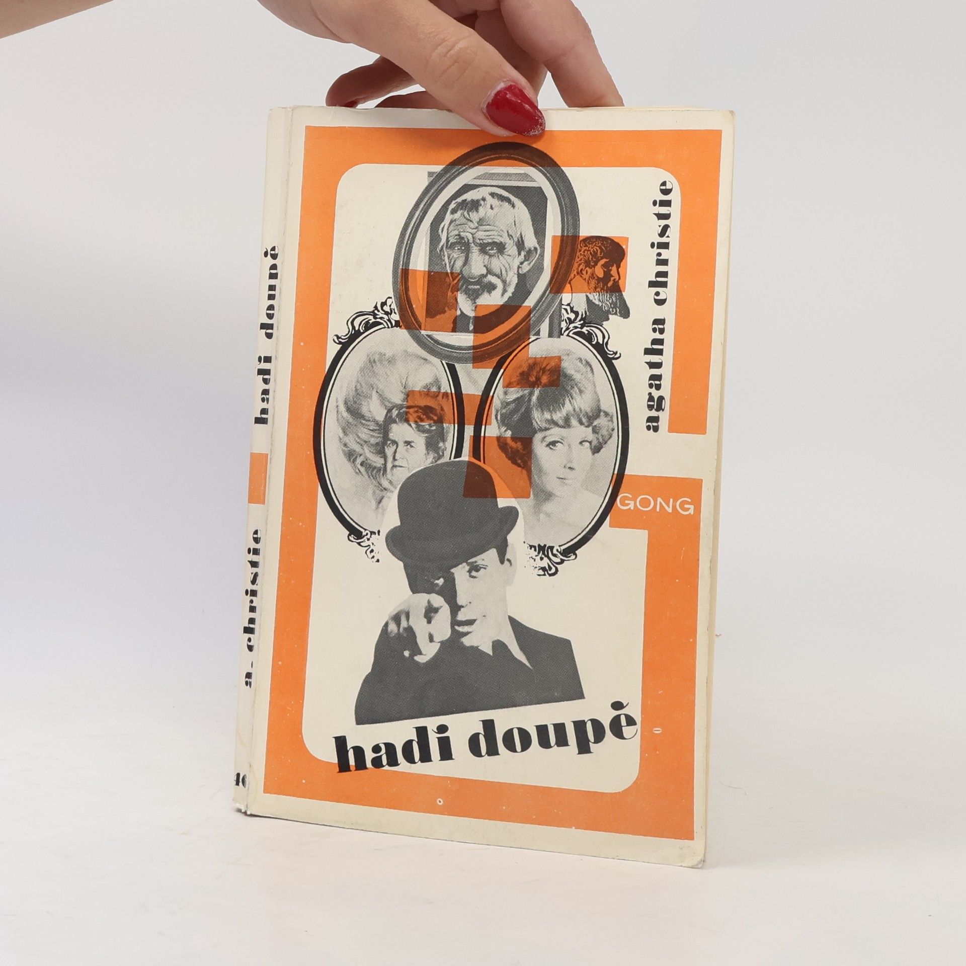 Agatha Christie Hadí doupě