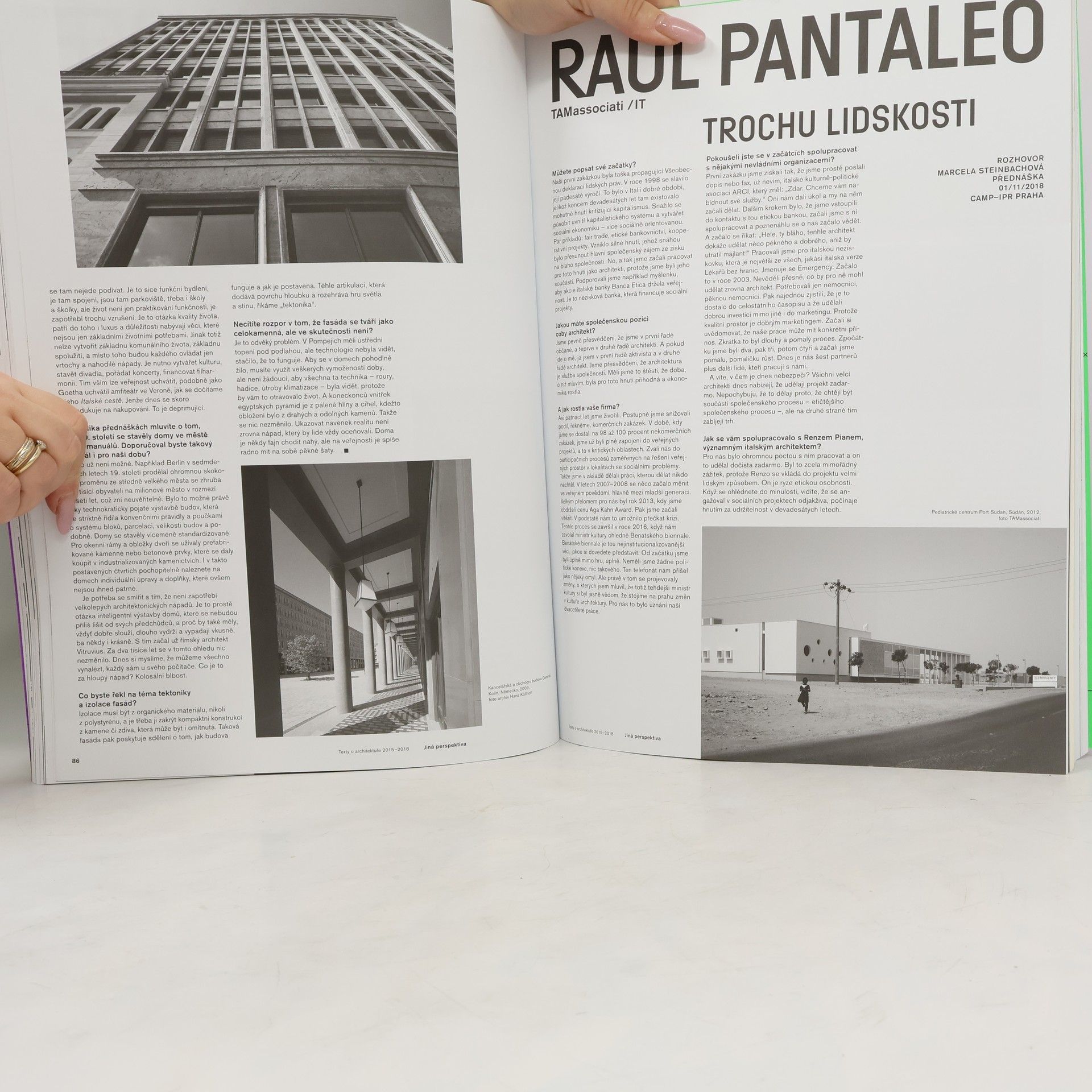 Kolektiv autorů Architektky. Jiná perspektiva Kruh : texty o architektuře 2015-2018 Texty o architektuře 2015-2018