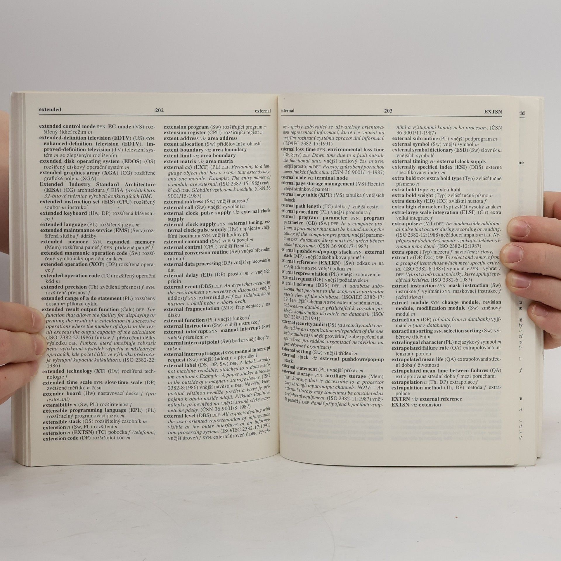 Oldřich Minihofer Anglicko-český slovník : Zpracování dat, telekomunikace a kancelářské systémy = English-Czech Dictionary : Data Processing, Telecomunications, Office Systems