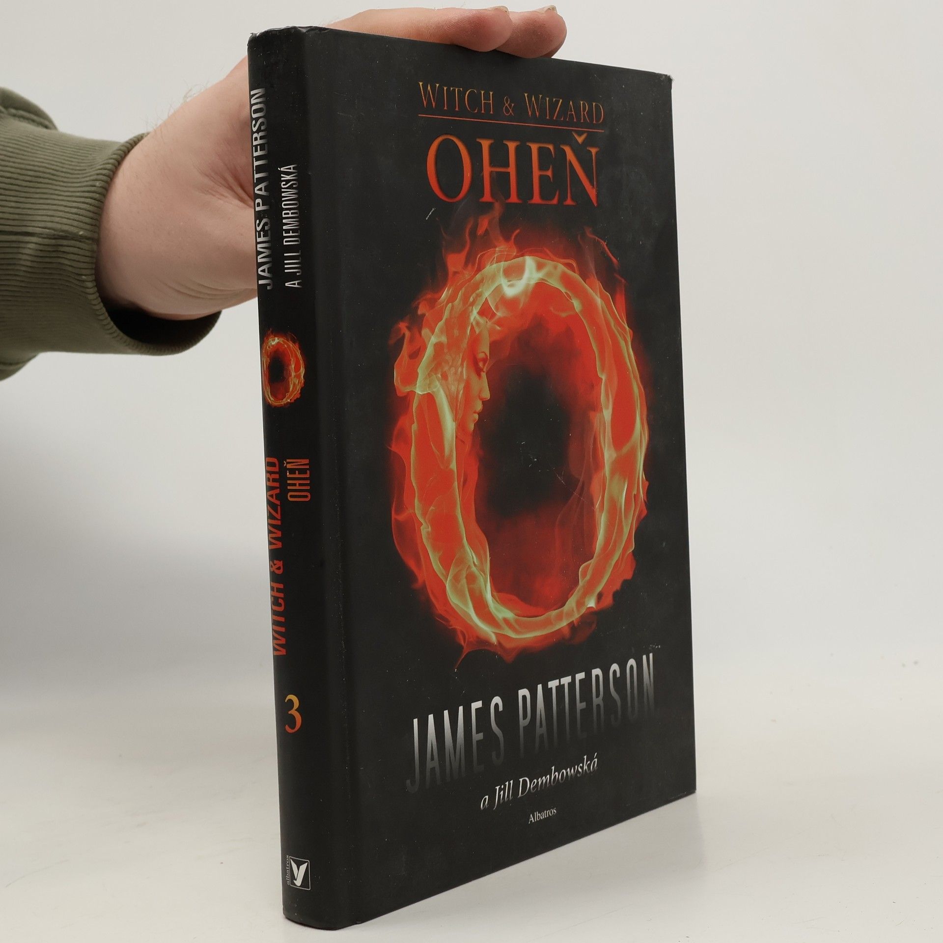James Patterson Čarodějka a čaroděj 3 – Oheň