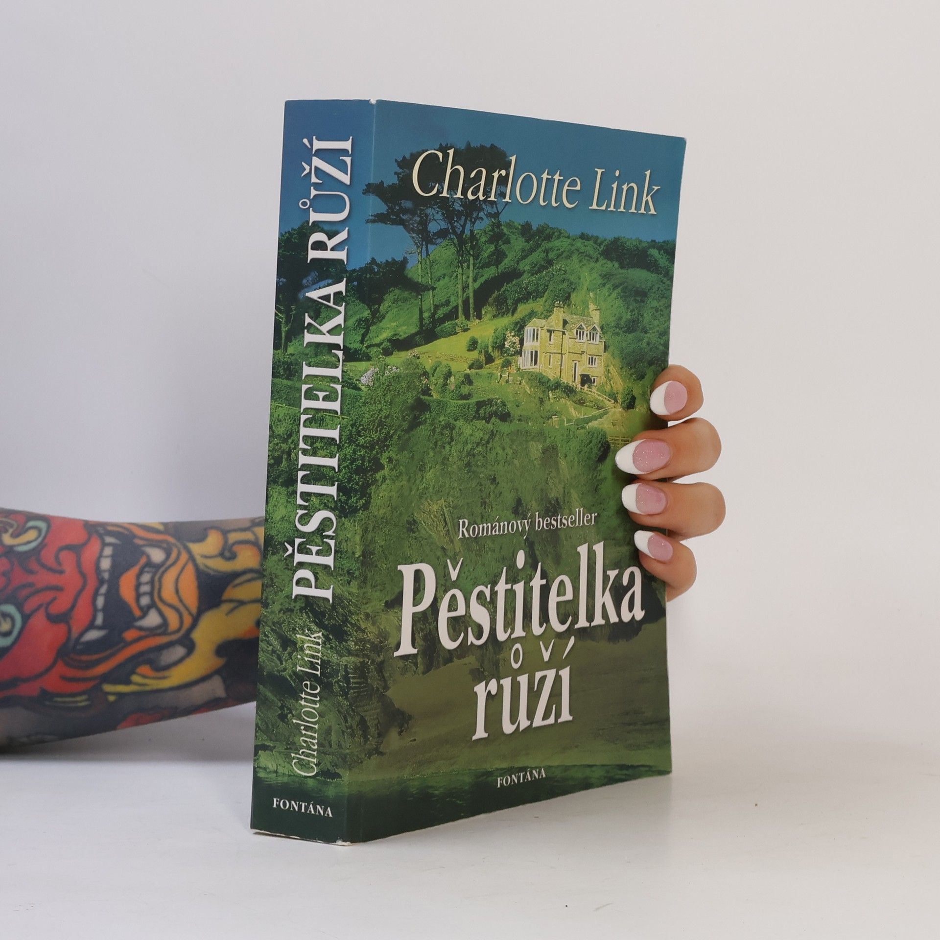 Charlotte Link Pěstitelka růží