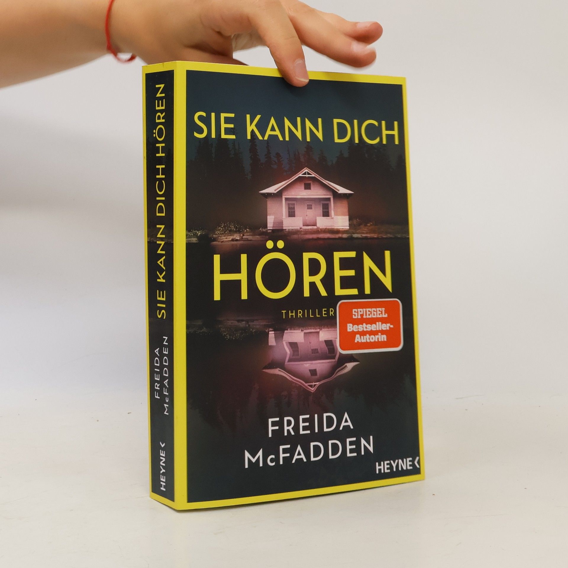 Freida McFaddenová Sie kann dich hören