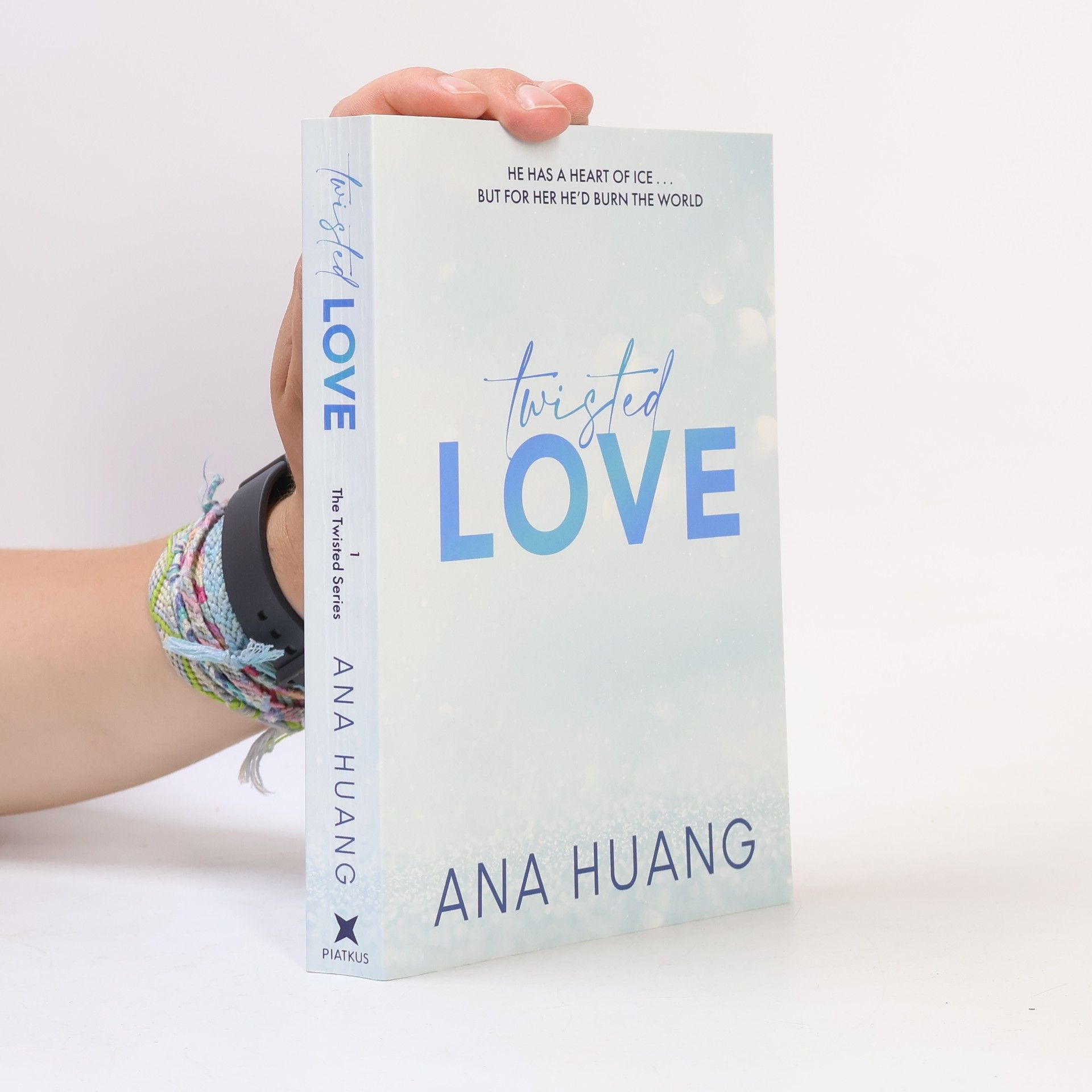 Ana Huang Twisted love. Twisted book one
