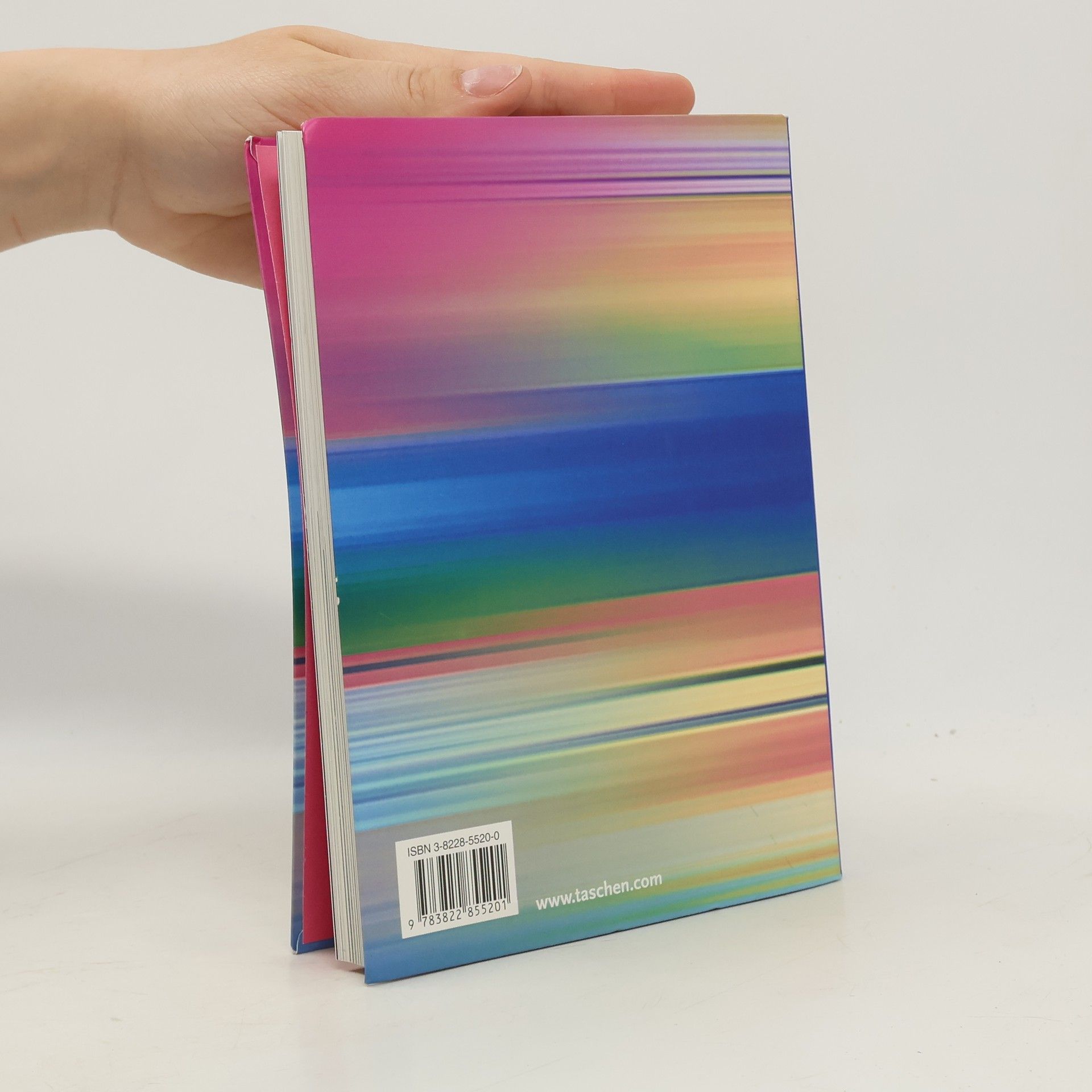 Various authors Art now