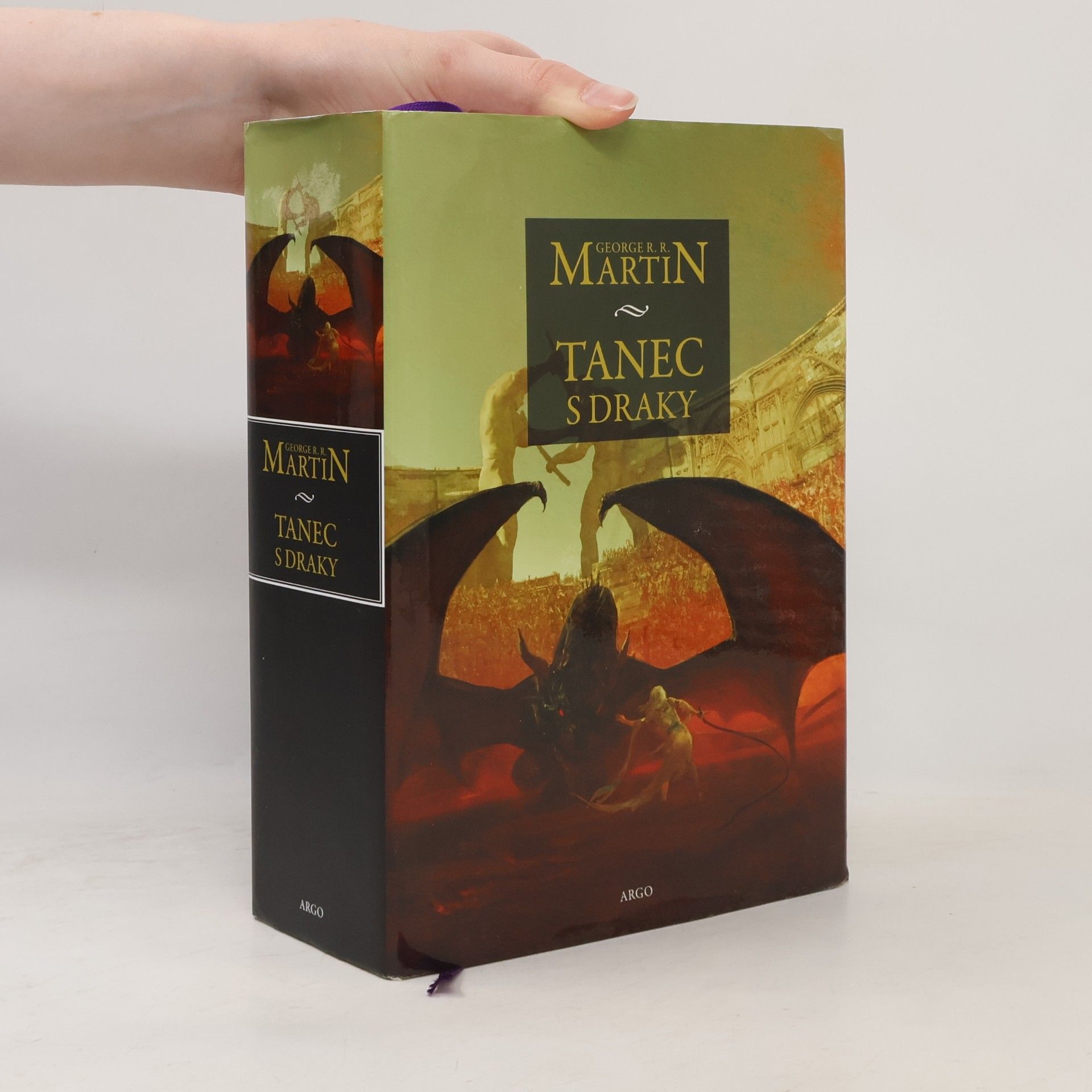 George R. R. Martin Tanec s draky