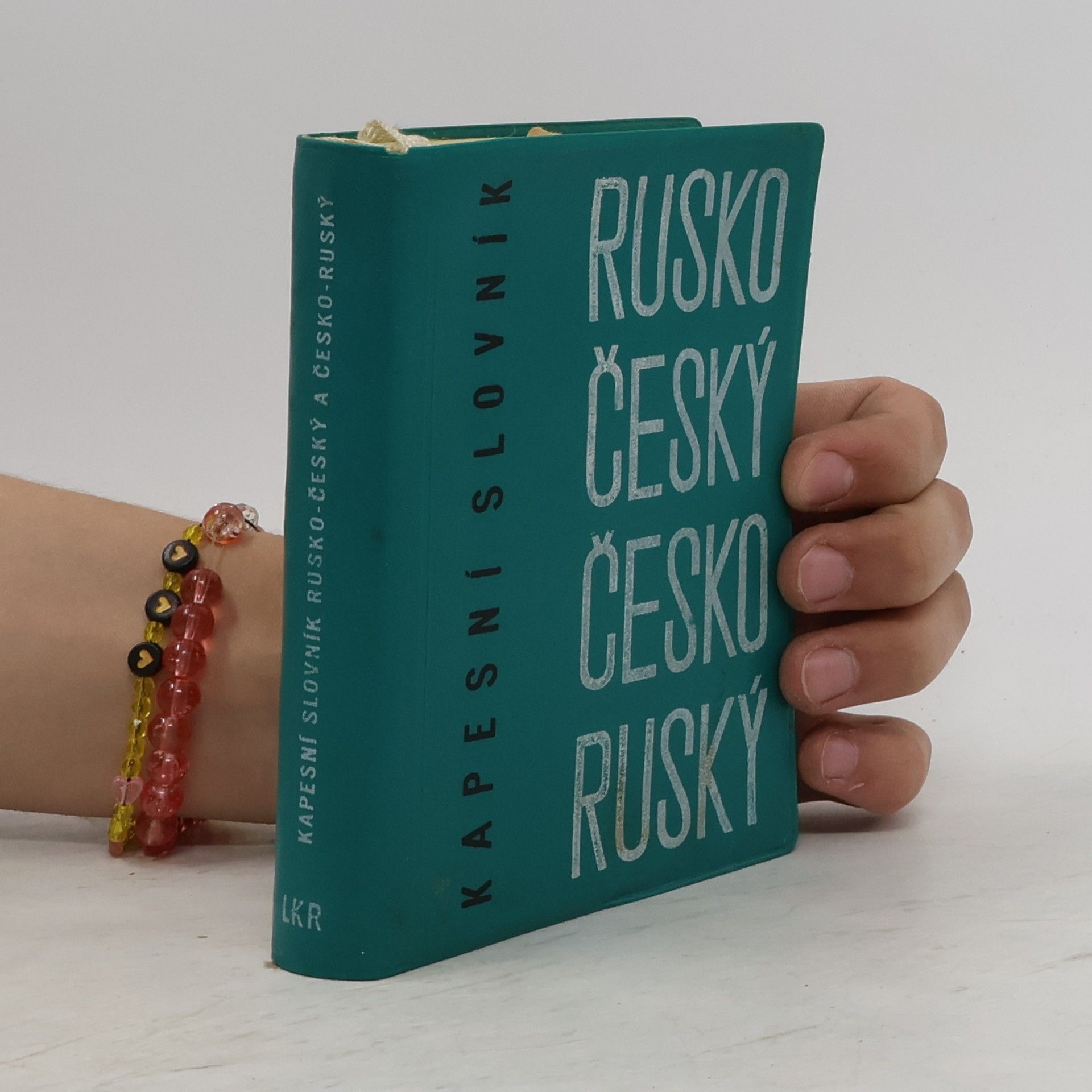 Collectif d'auteurs Kapesní rusko-český a česko-ruský slovník