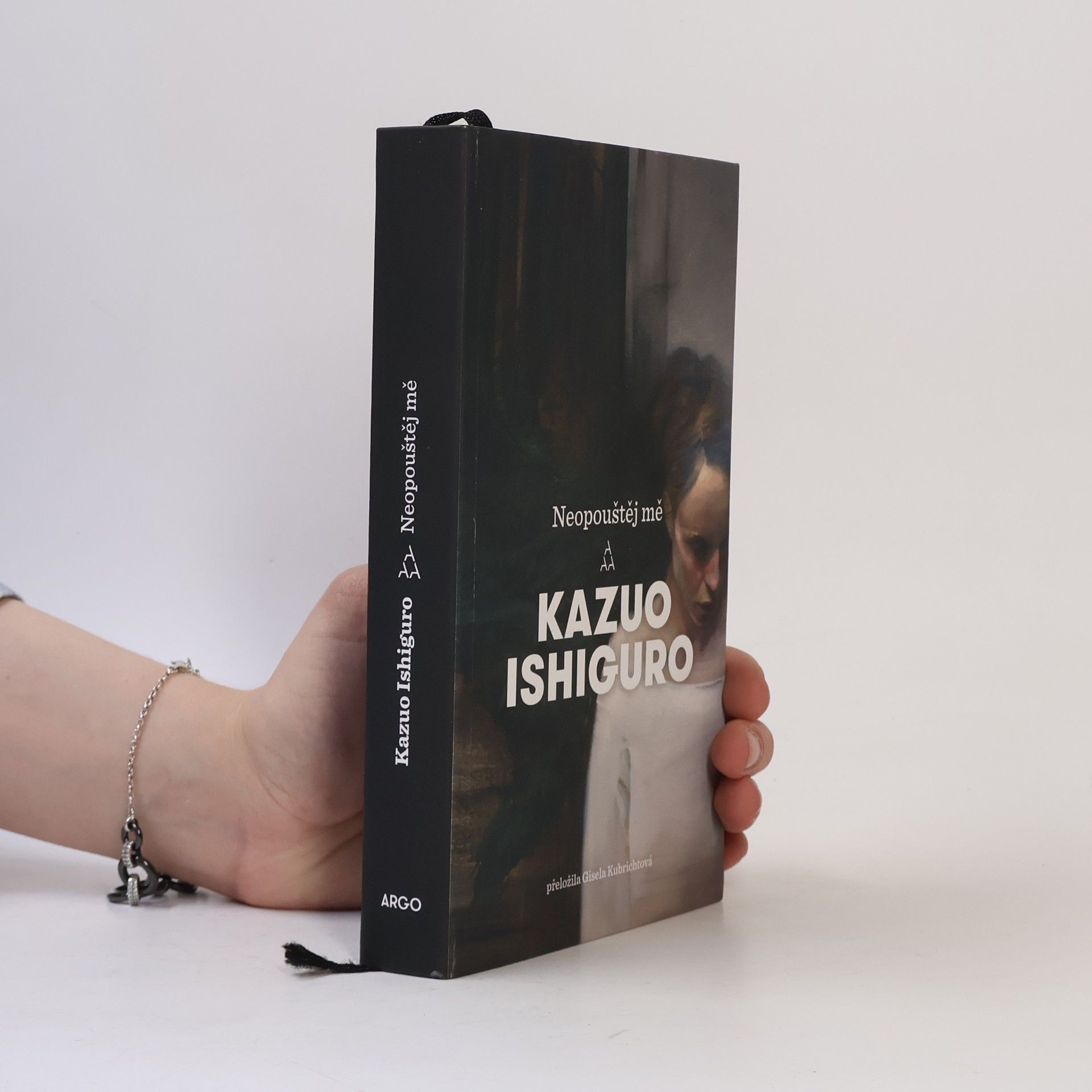 Kazuo Ishiguro Neopouštěj mě