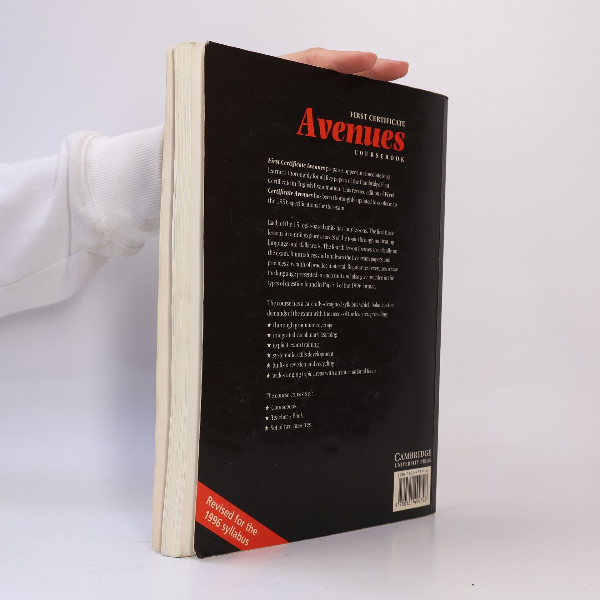 David Foll First Certificate avenues. Coursebook