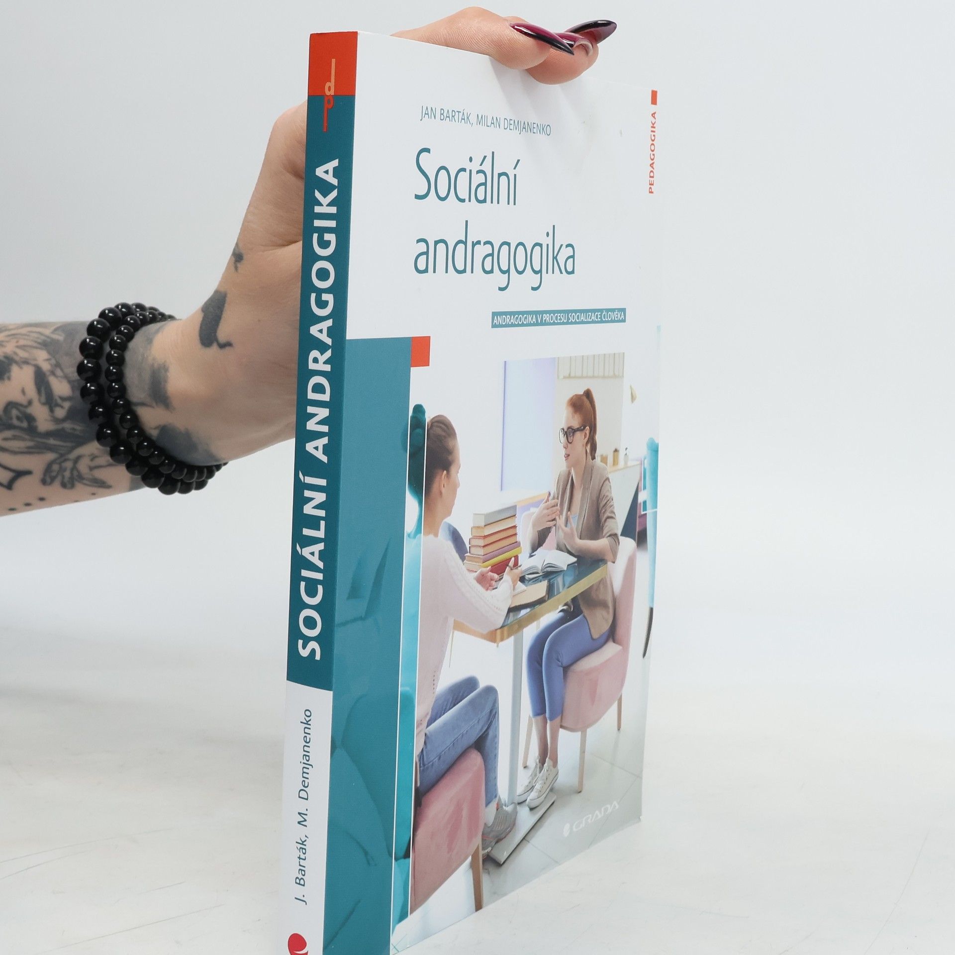 Milan Demjanenko Sociální andragogika : andragogika v procesu socializace člověka