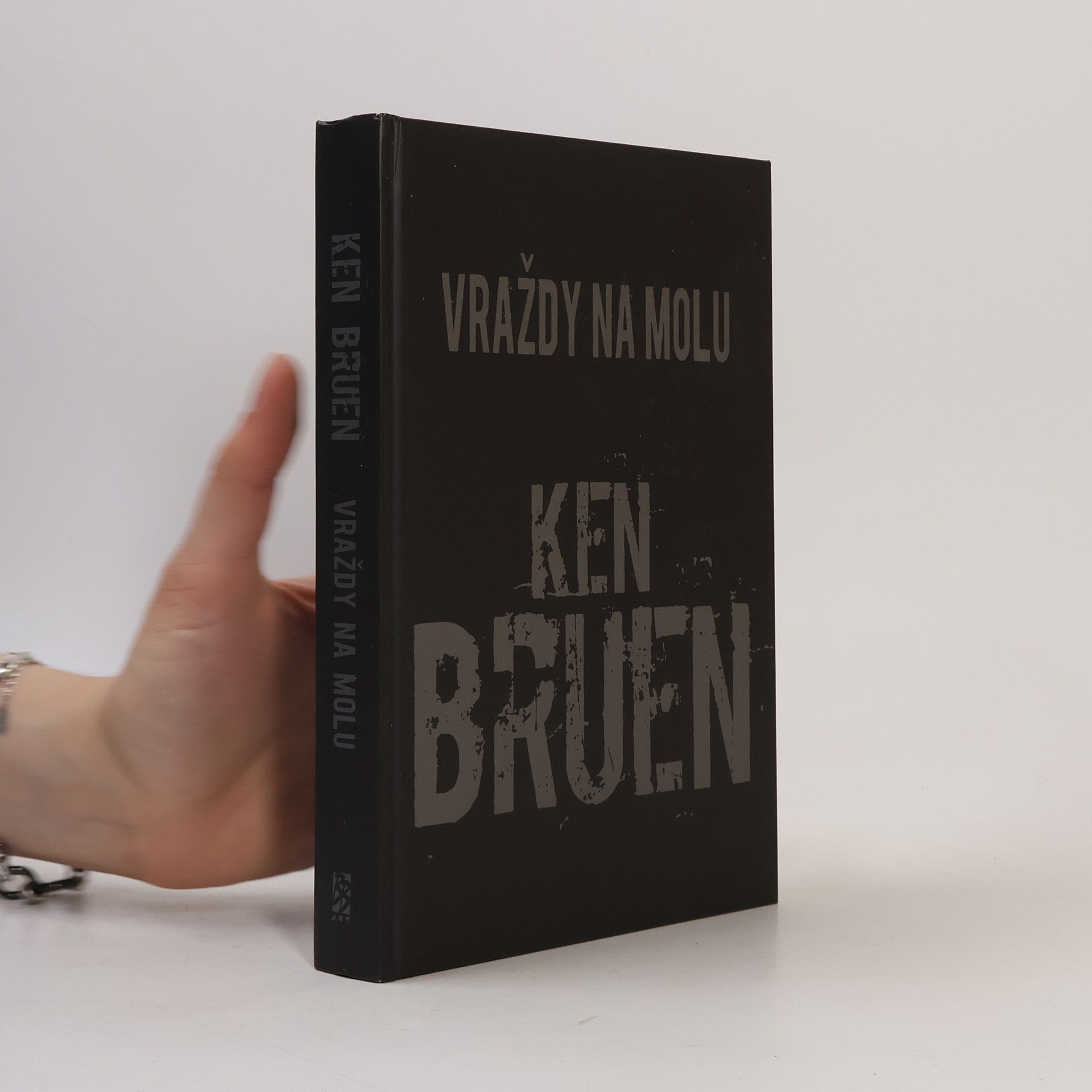 Ken Bruen Vraždy na molu
