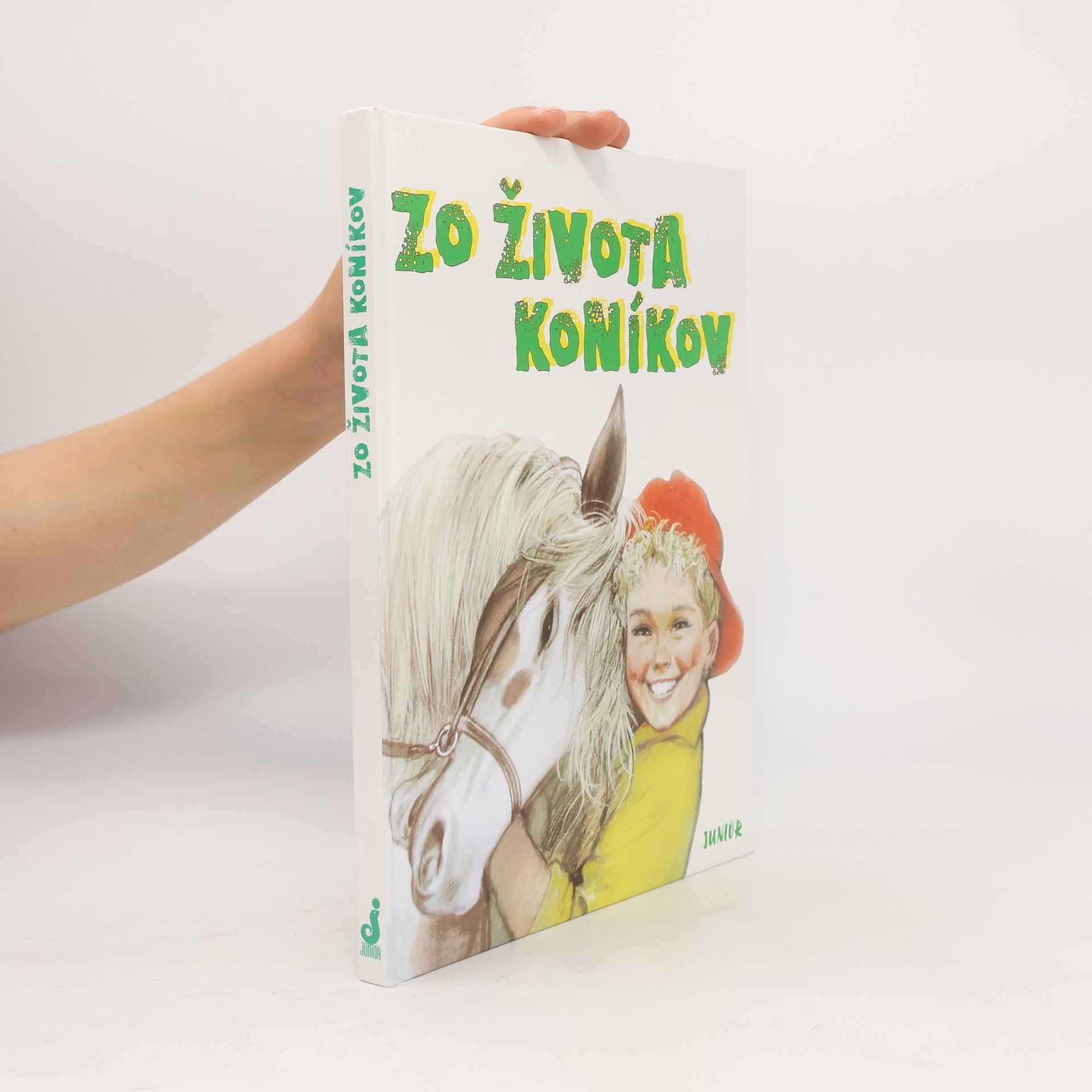 AA.VV. Zo života koníkov