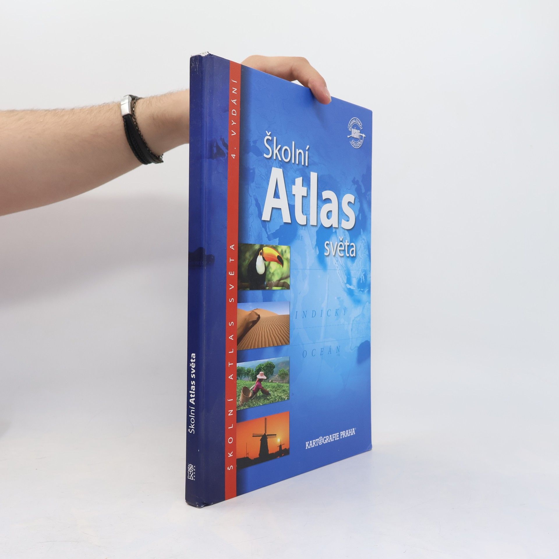 Kolektiv autorů Školní atlas světa