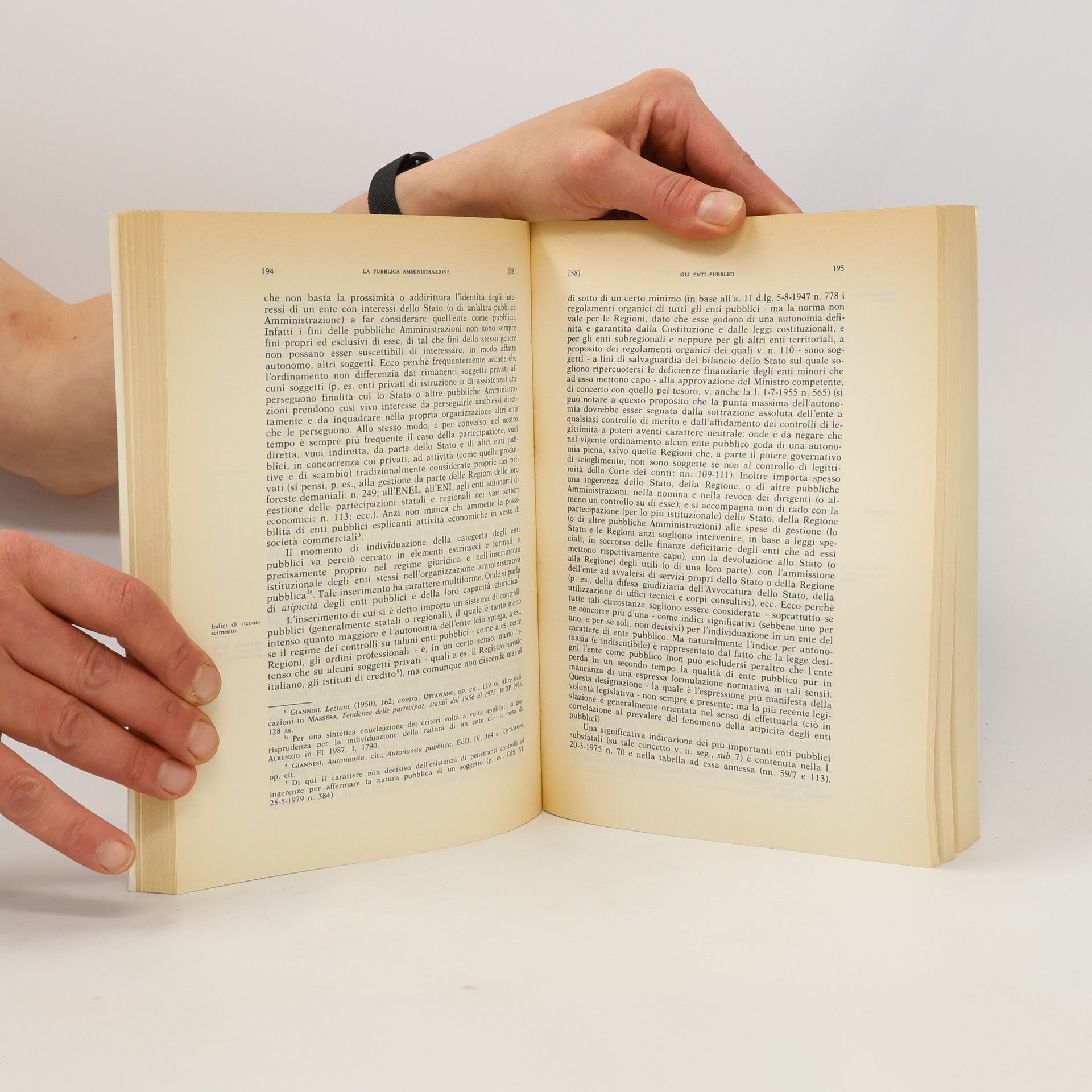 Aldo M. Sandulli Manuale di diritto amministrativo 1