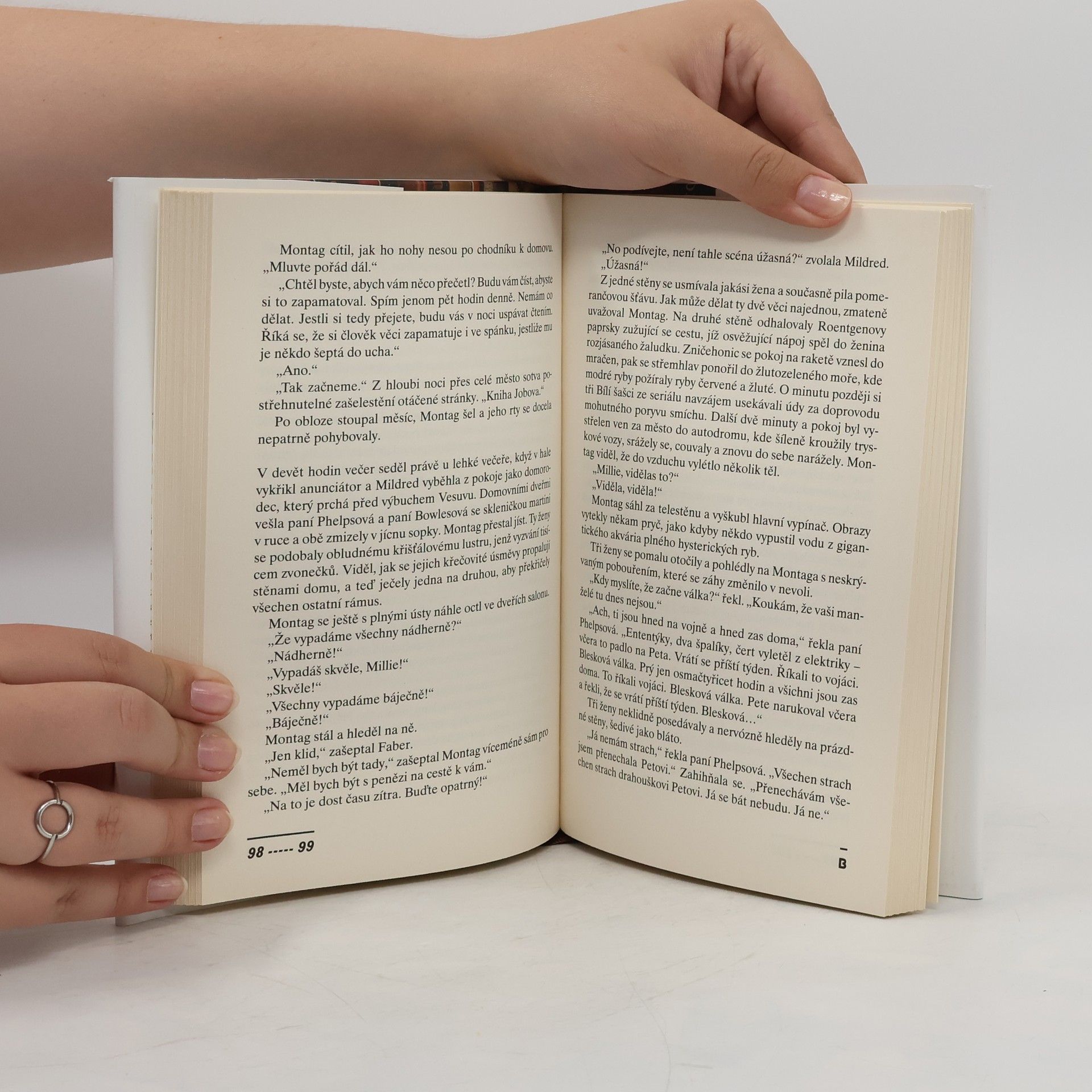 Ray Bradbury 451 stupňů Fahrenheita