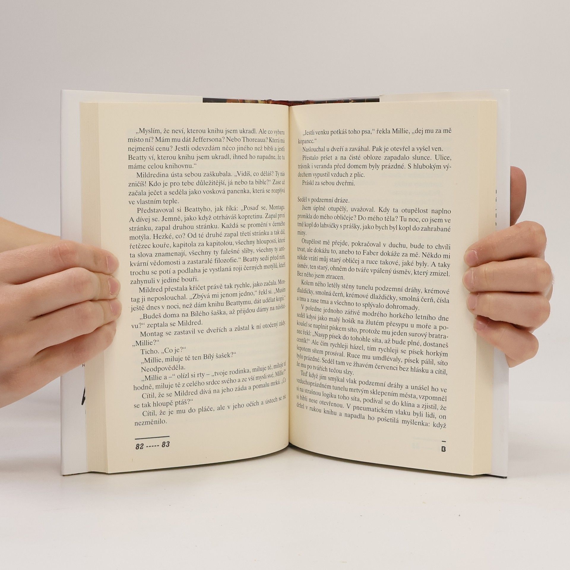 Ray Bradbury 451 stupňů Fahrenheita