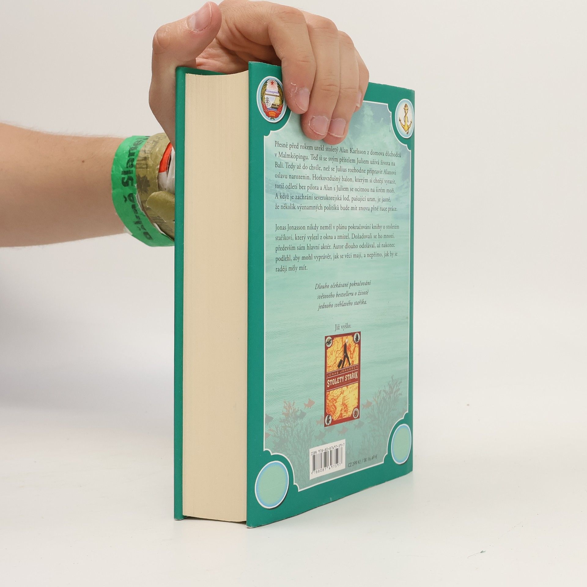 Jonas Jonasson Stojednaletý stařík, který se vrátil, aby zachránil svět