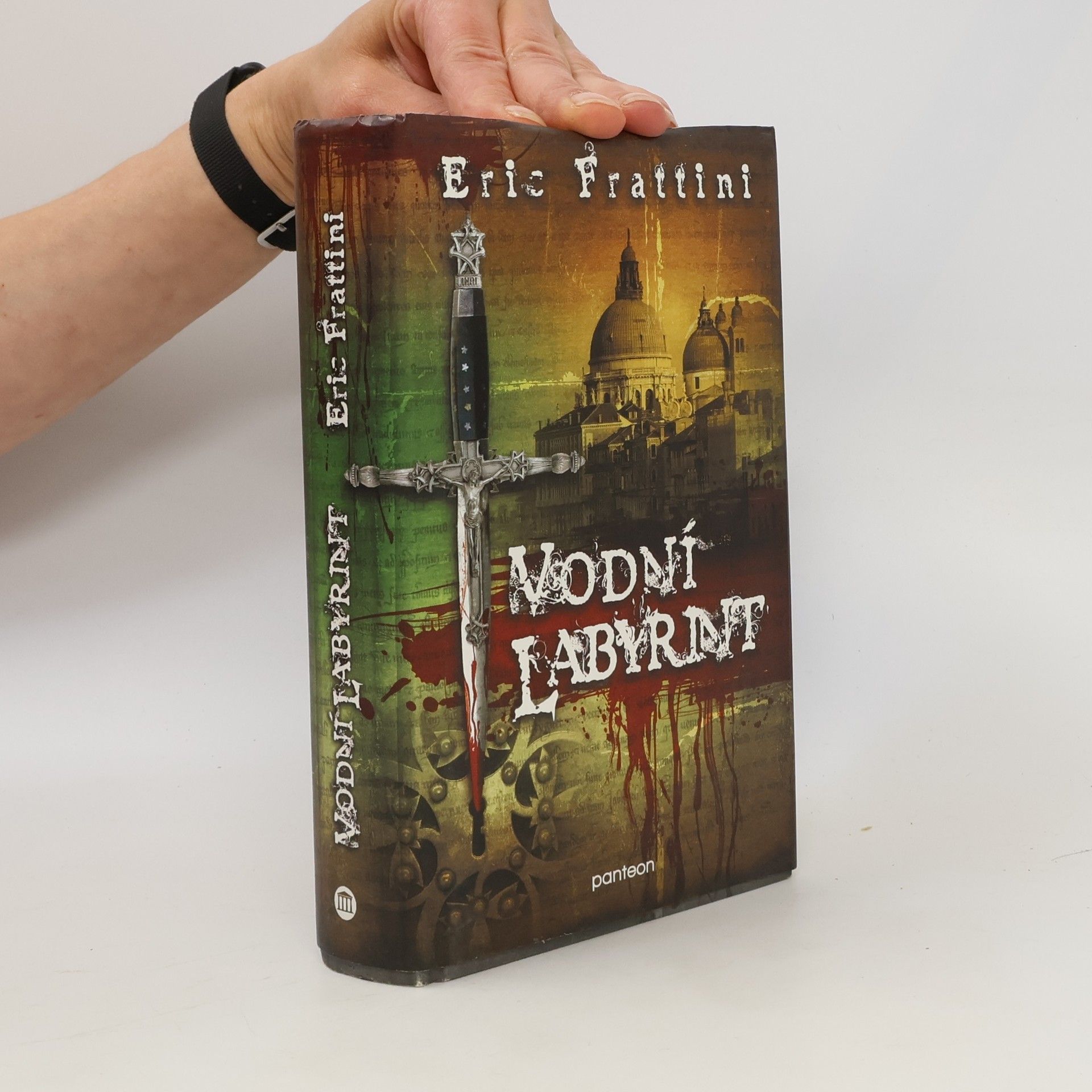 Eric Frattini Vodní labyrint