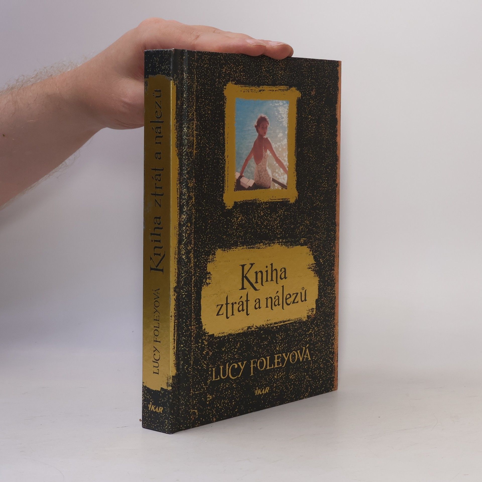 Lucy Foley Kniha ztrát a nálezů