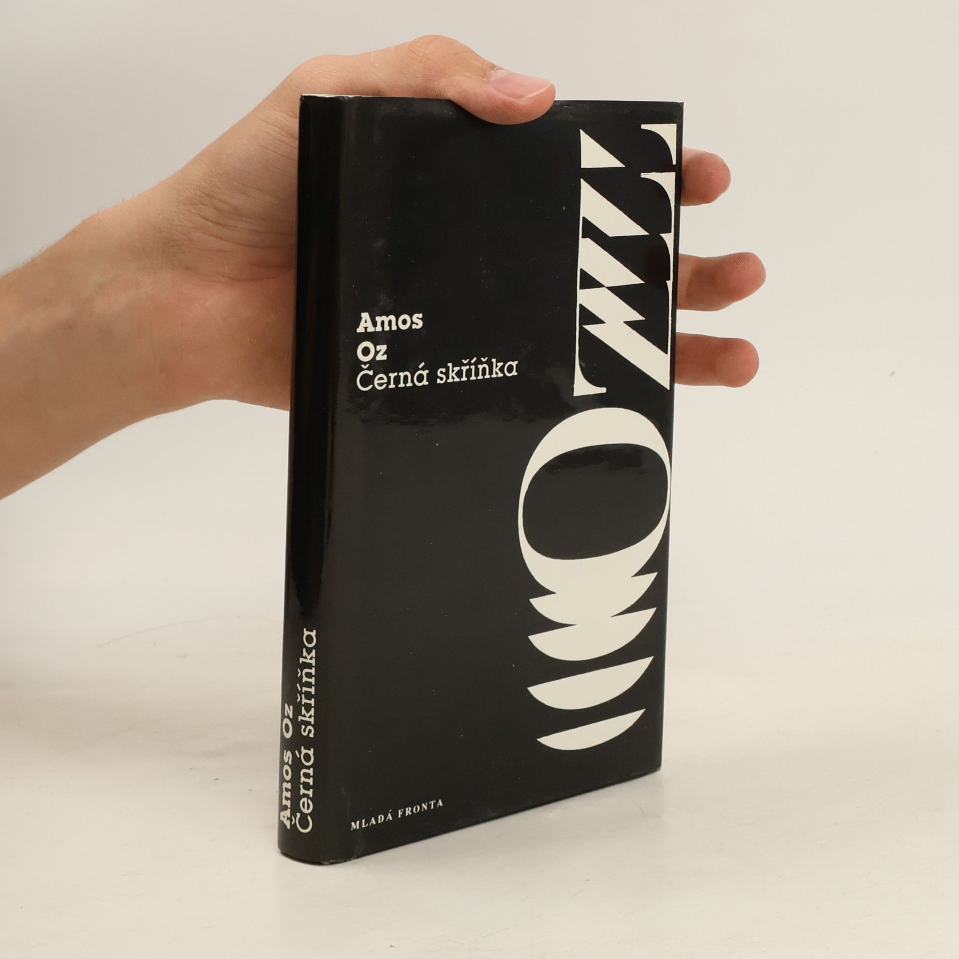 Amos Oz Černá skříňka