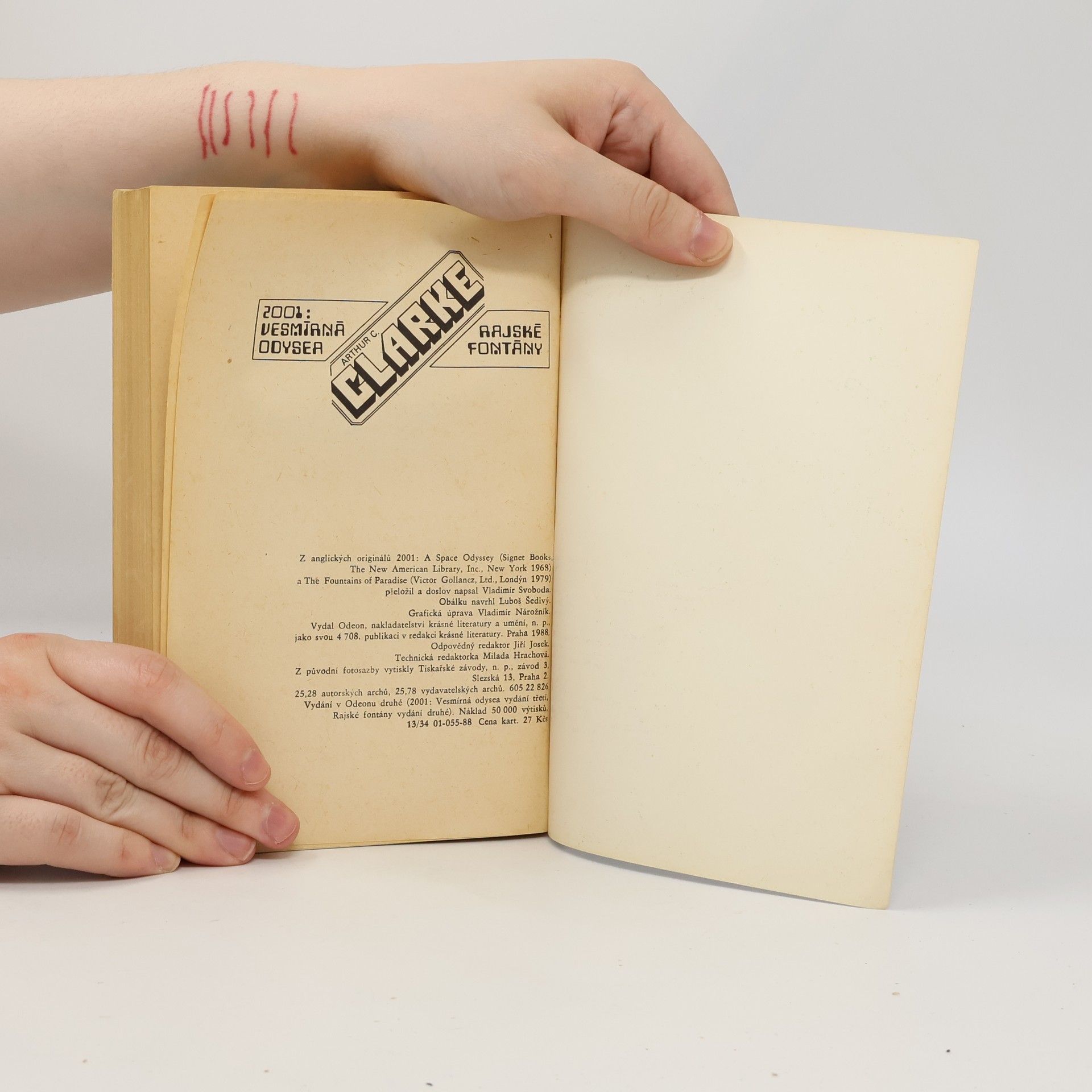 Arthur Charles Clarke 2001: Vesmírná odysea. Rajské fontány