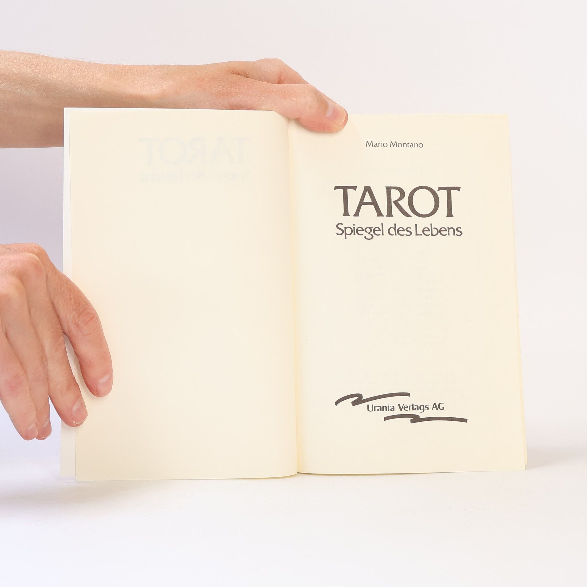Mario Montano Tarot