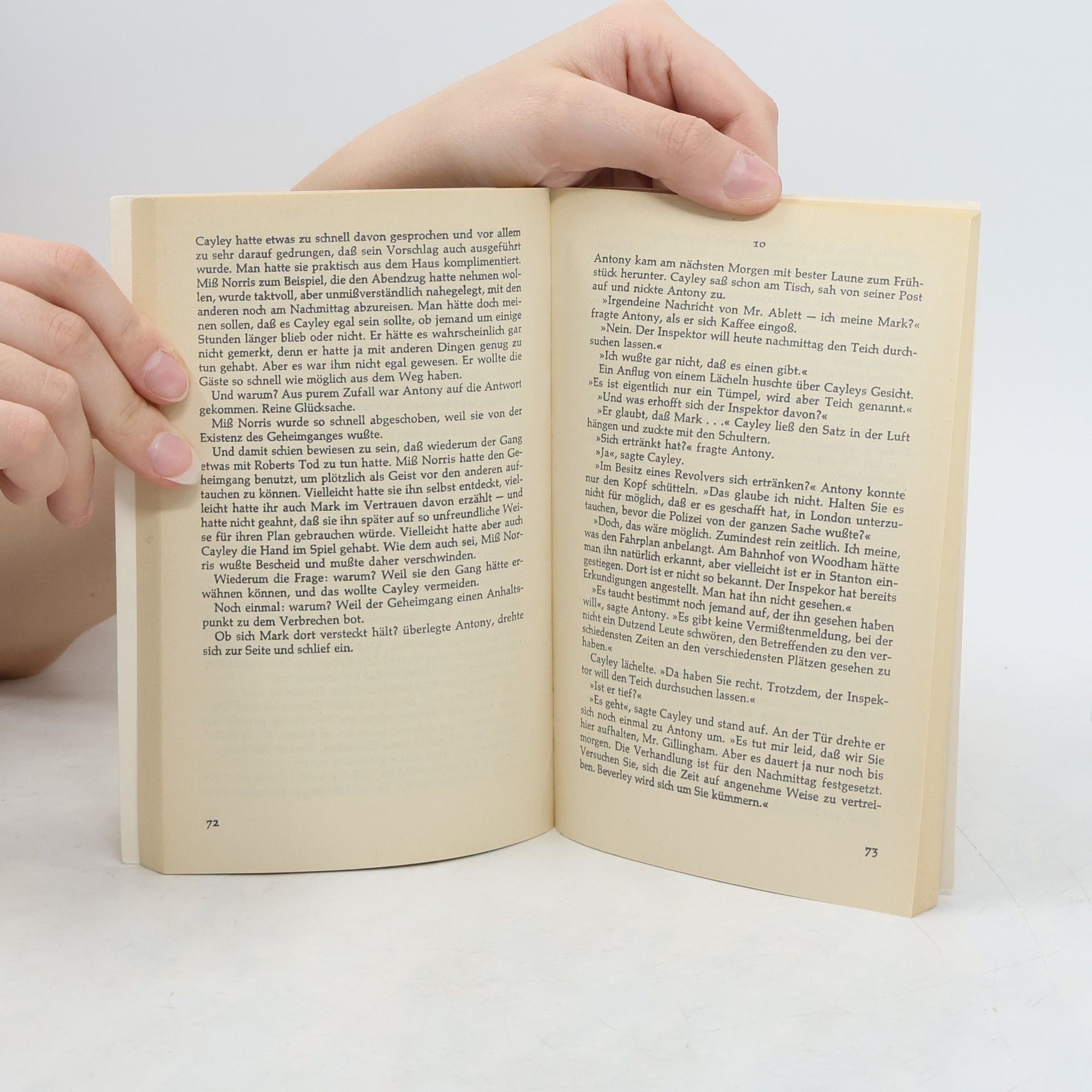 A. A. Milne Das Geheimnis des roten Hauses.