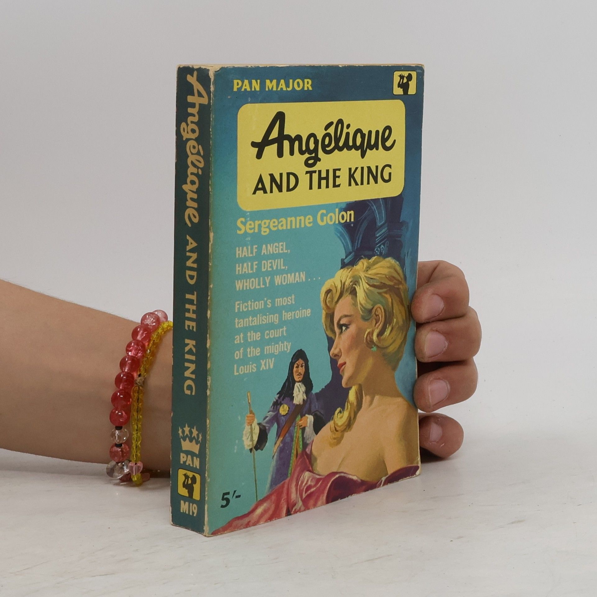 Sergeanne Golon Angélique and The King