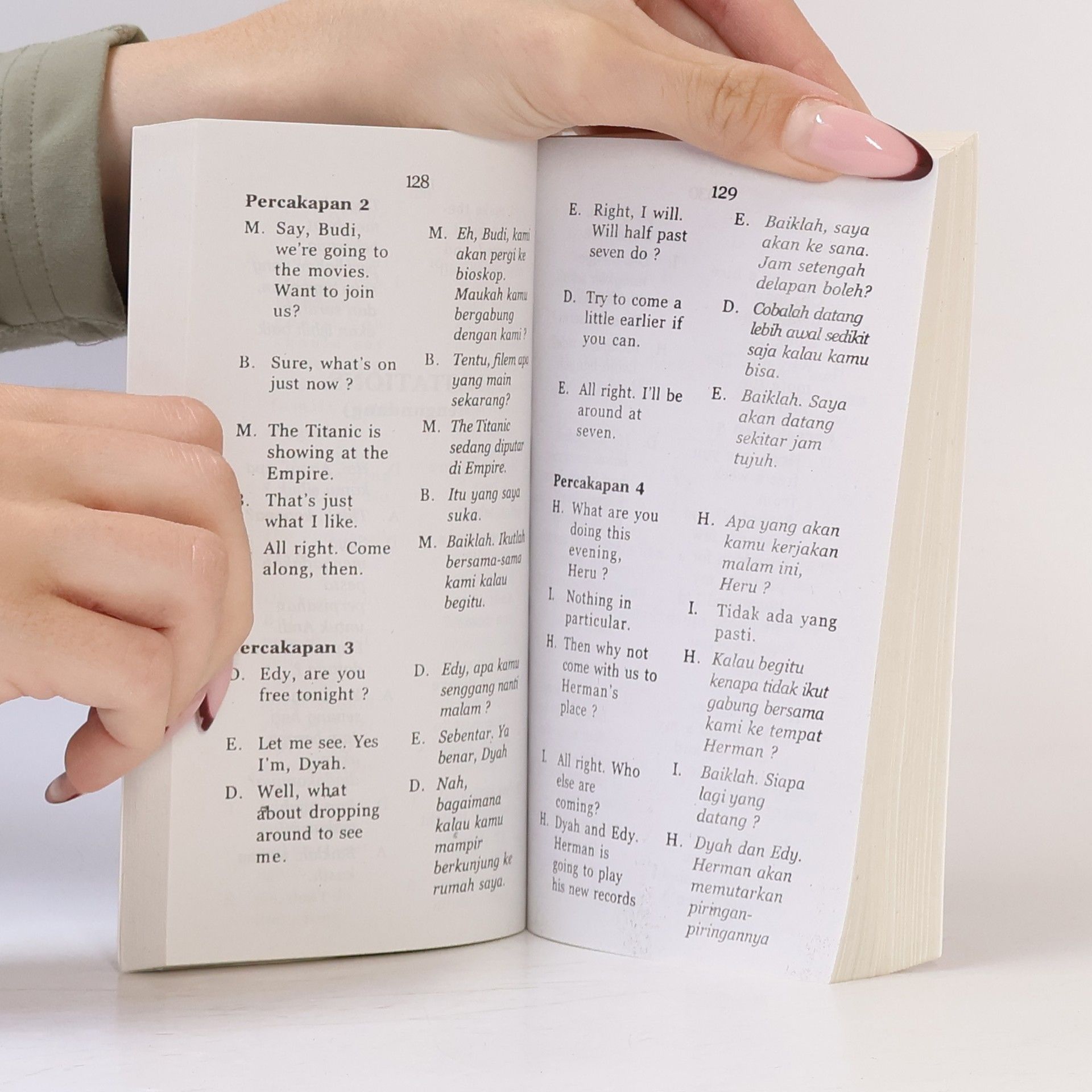 Autores varios Pocket English Conversation. Percakapan praktis bahasa inggris sehari-hari