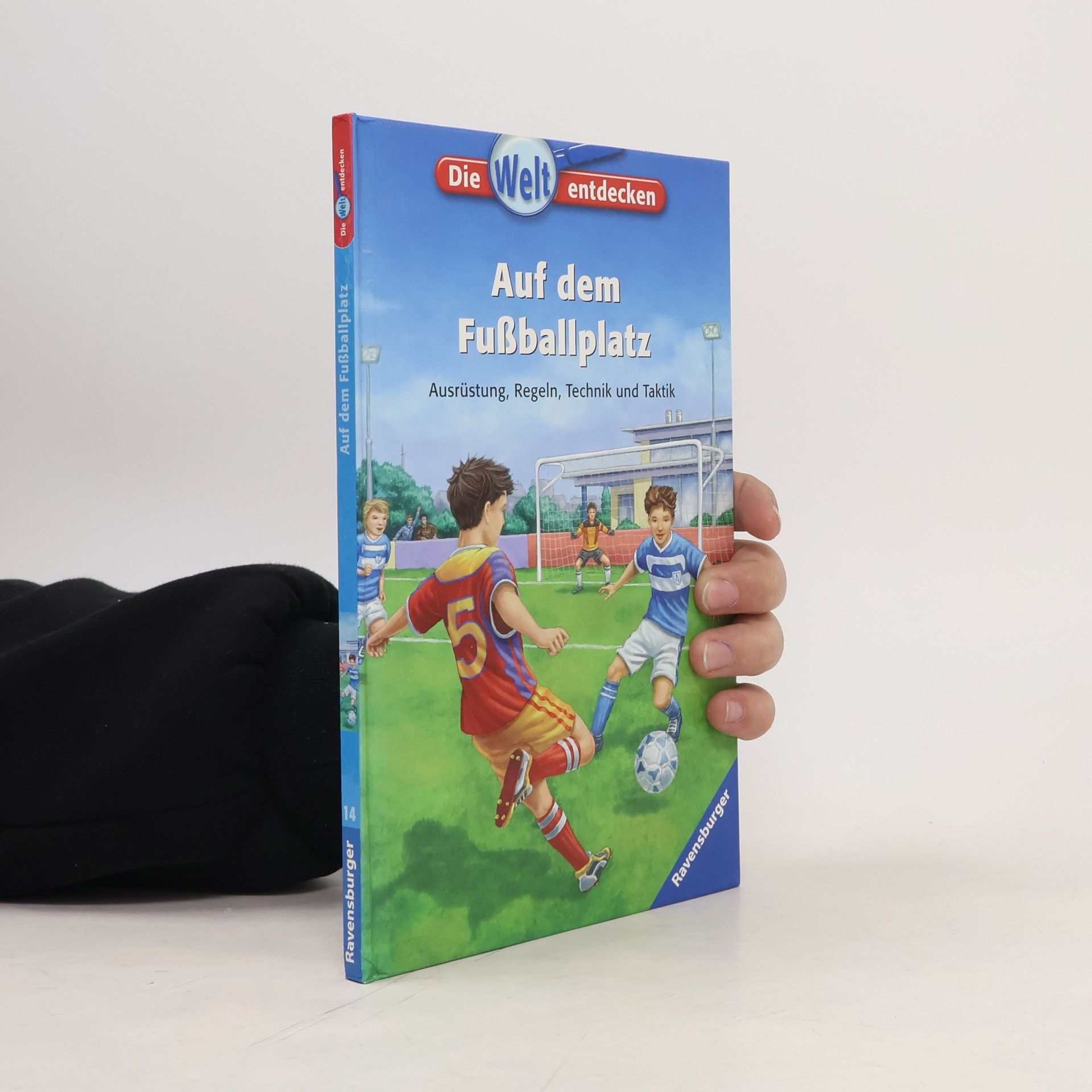 Martina Gorgas Auf dem Fußballplatz
