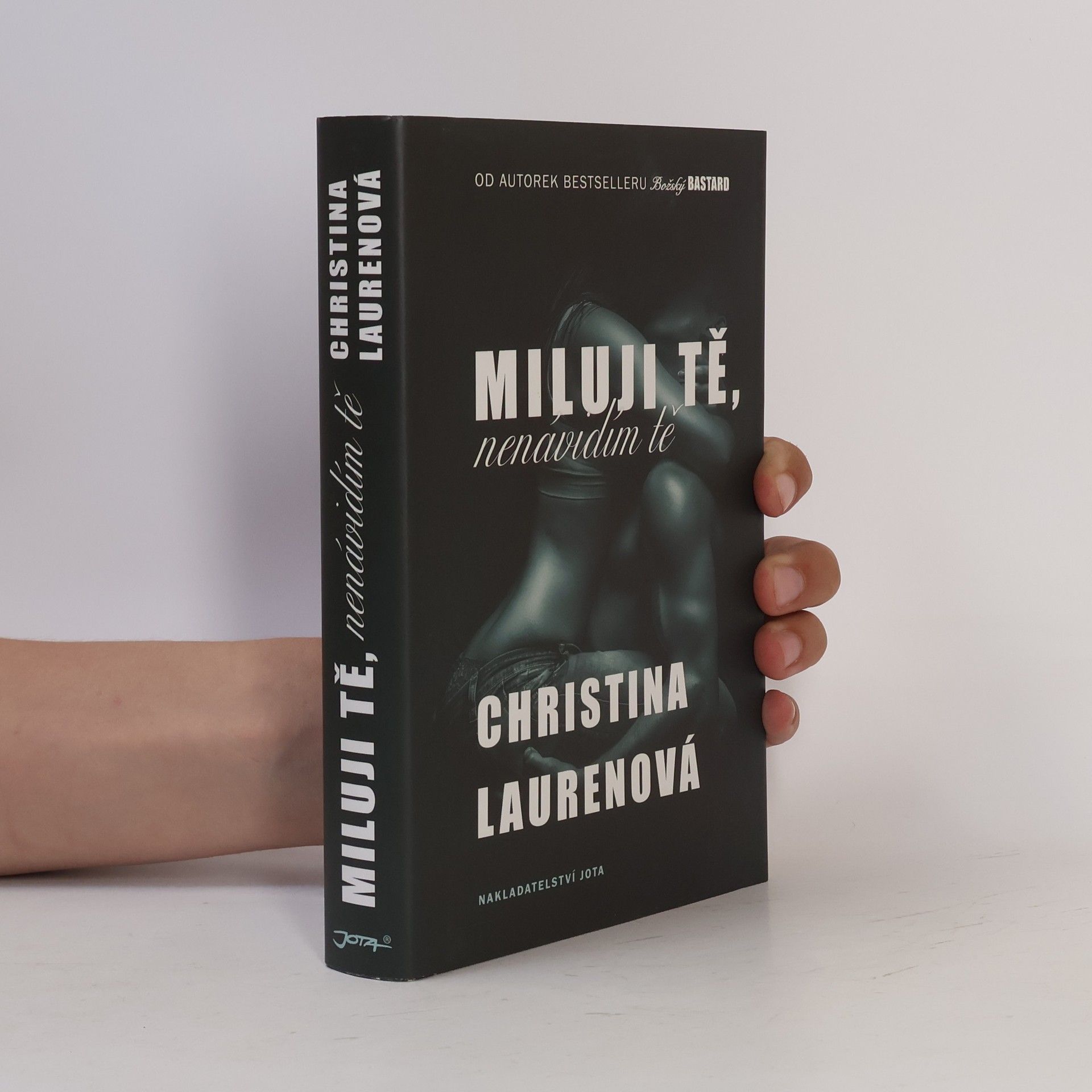Christina Lauren Miluji tě, nenávidím tě