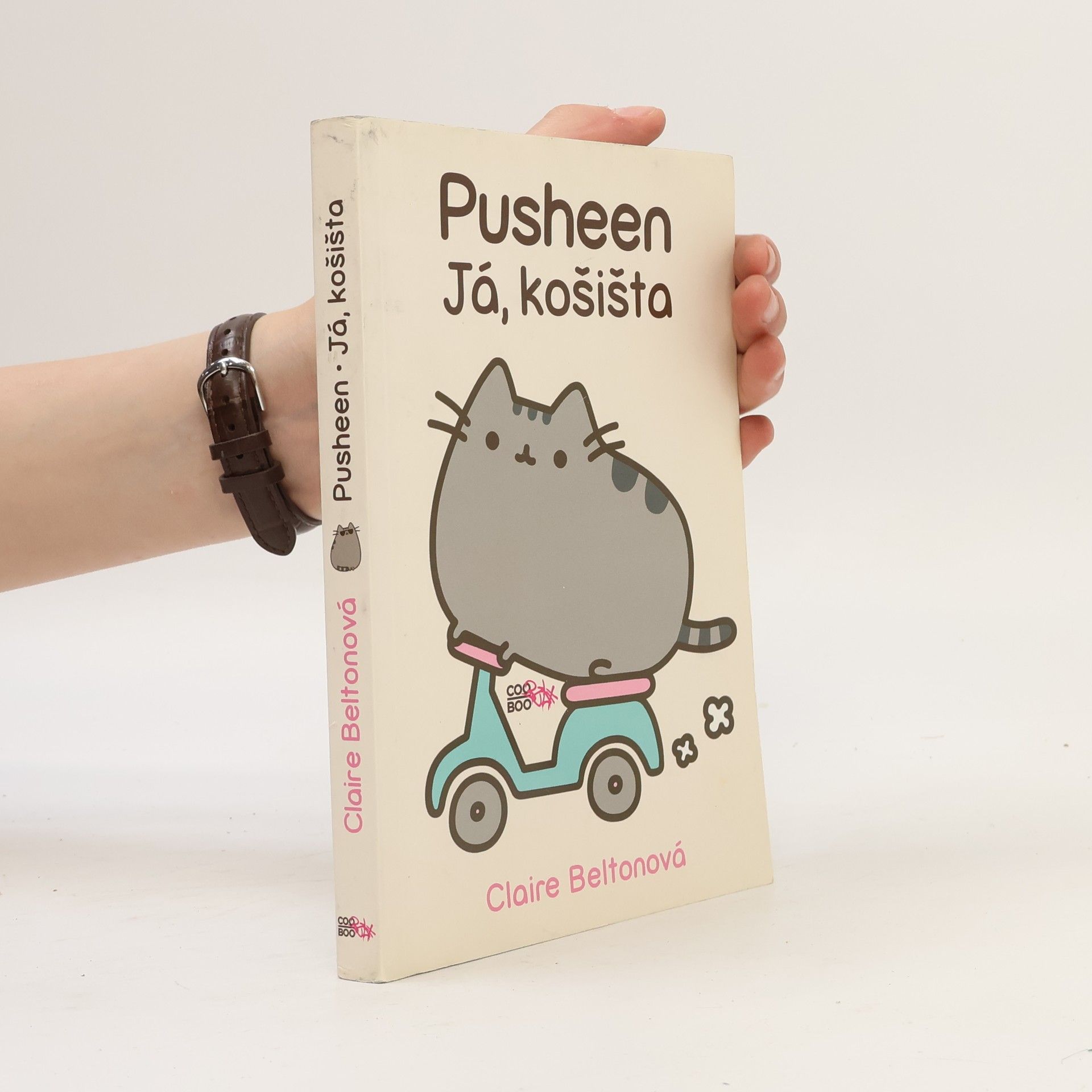 Claire Belton Pusheen. Já, košišta