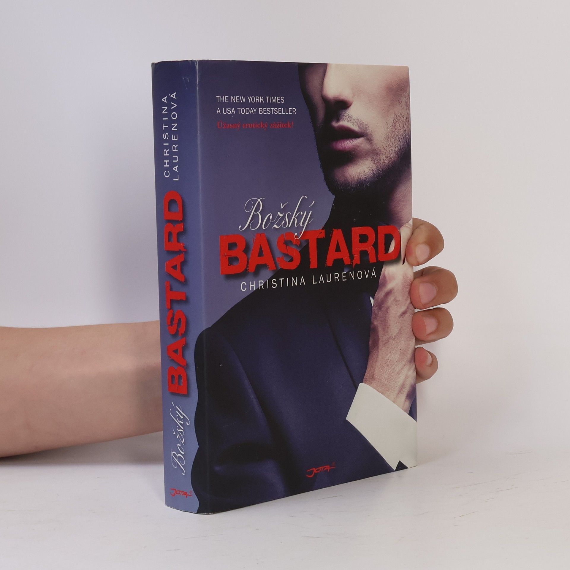 Christina Lauren Božský bastard