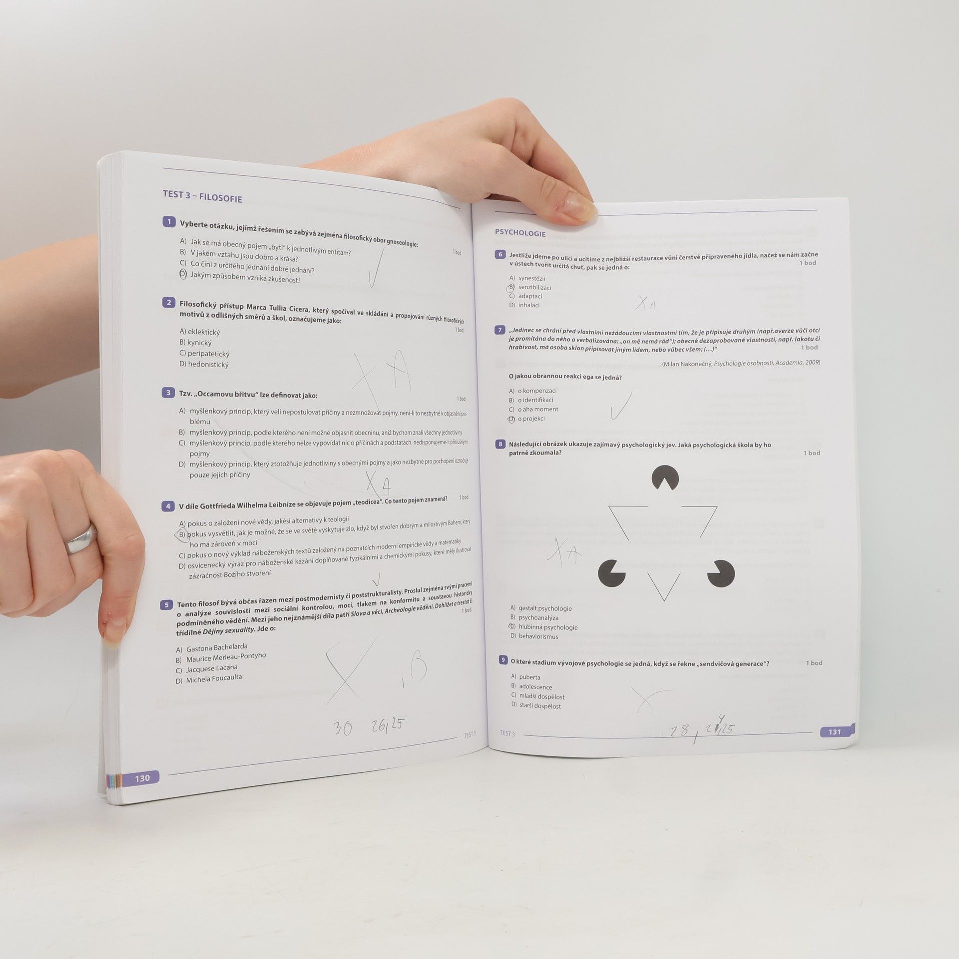 Autorenkollektiv Přijímačky na VŠ v pohodě. Základy společenských věd
