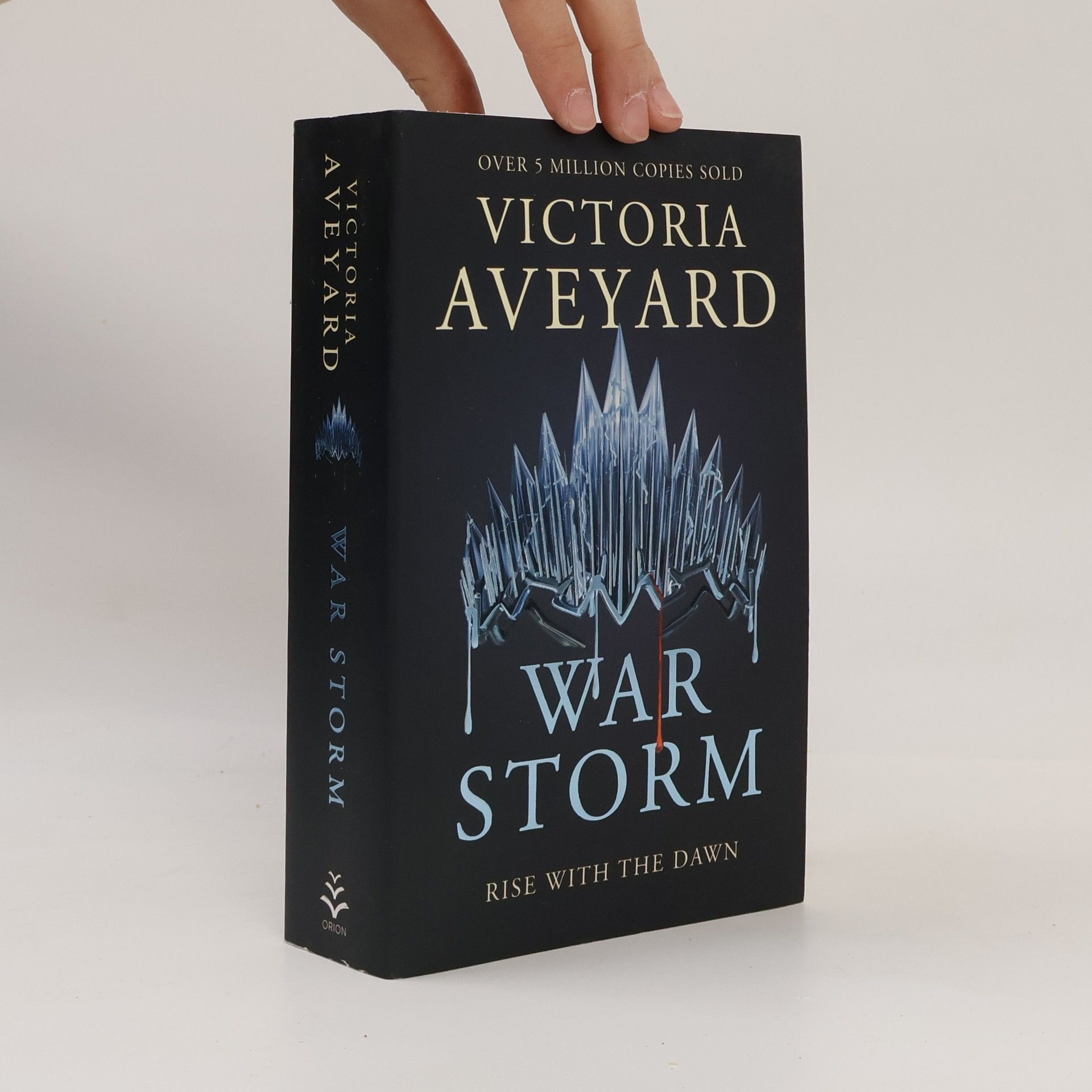 Victoria Aveyard War Storm