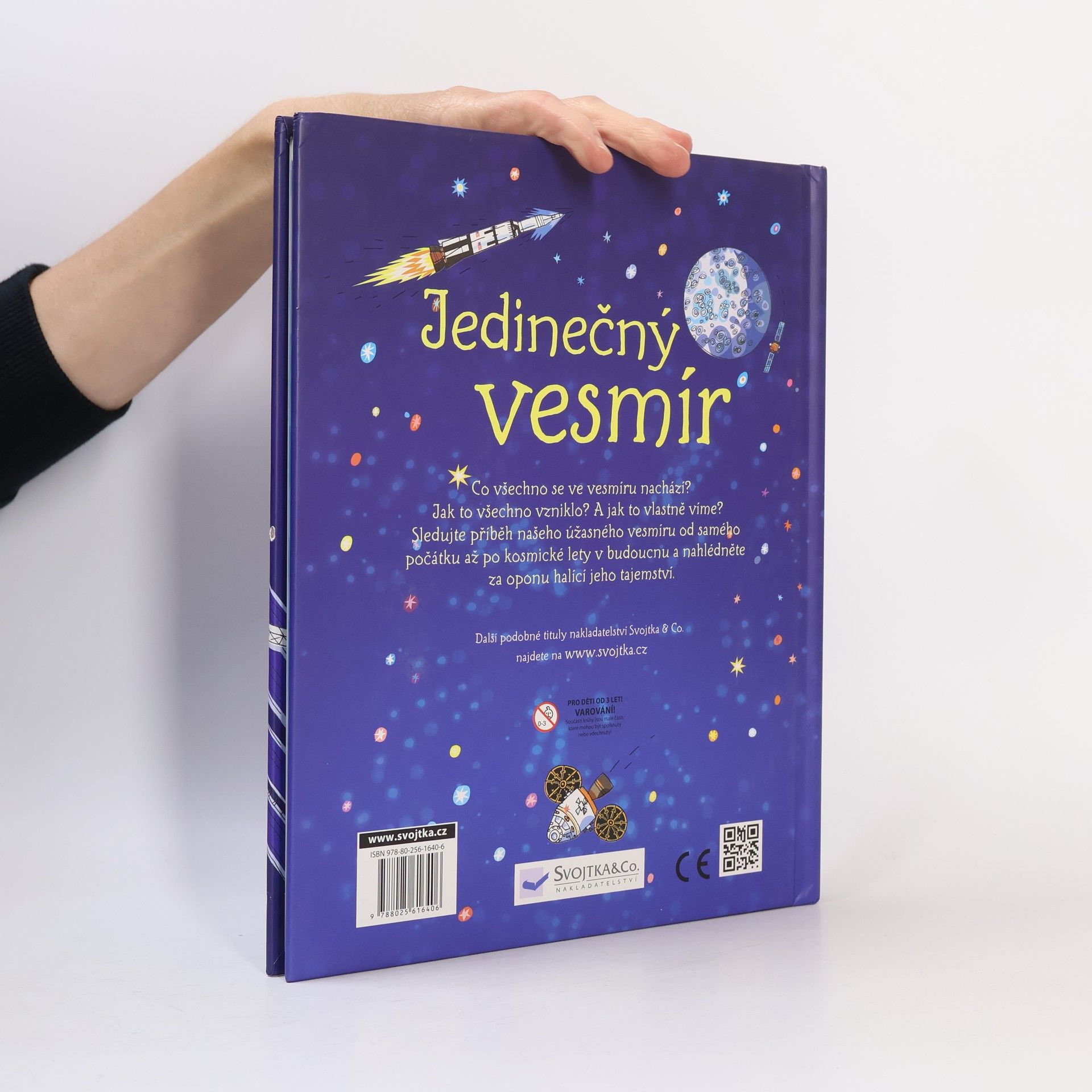 Katie Daynes Jedinečný vesmír : s více než 50 odklápěcími okénky a malou knihou Mapy oblohy