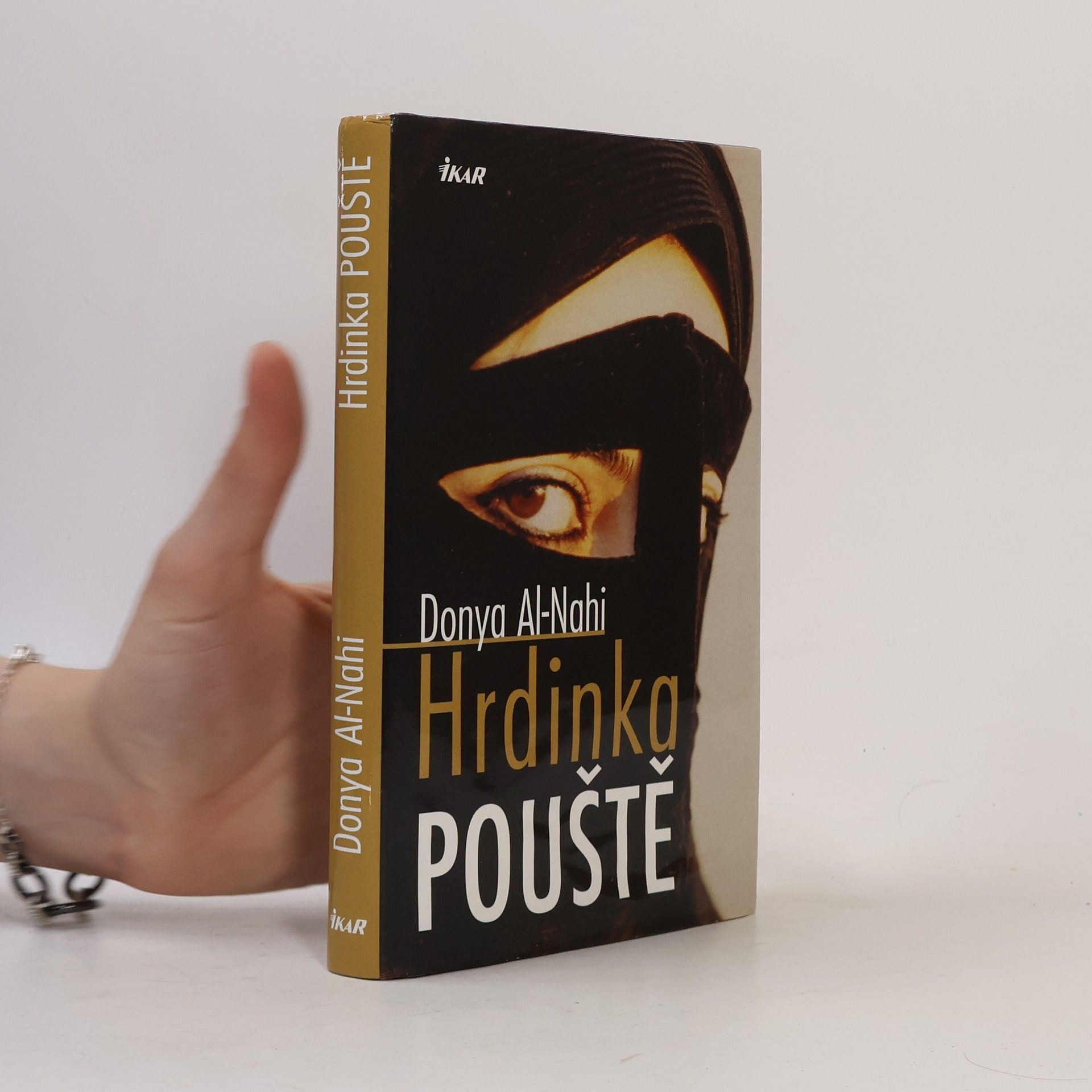 Hrdinka pouště