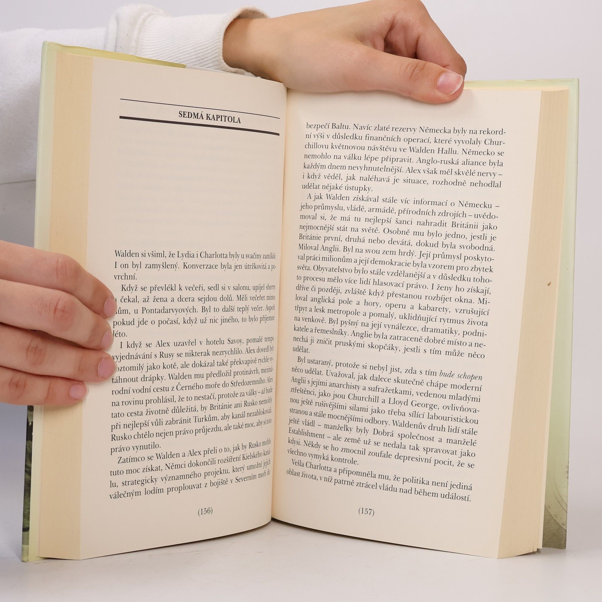 Ken Follett Muž s podivnou minulostí