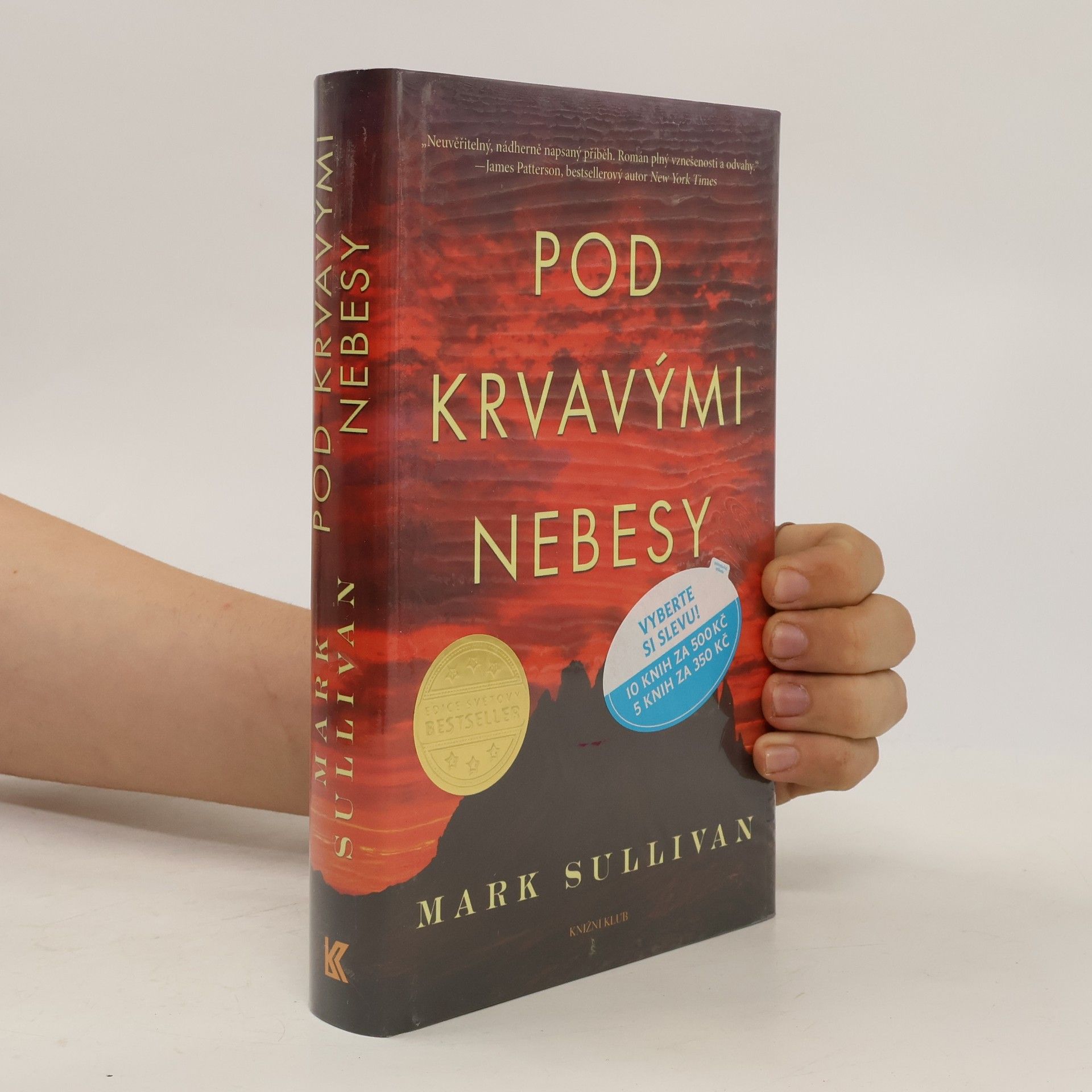 Mark T. Sullivan Pod krvavými nebesy