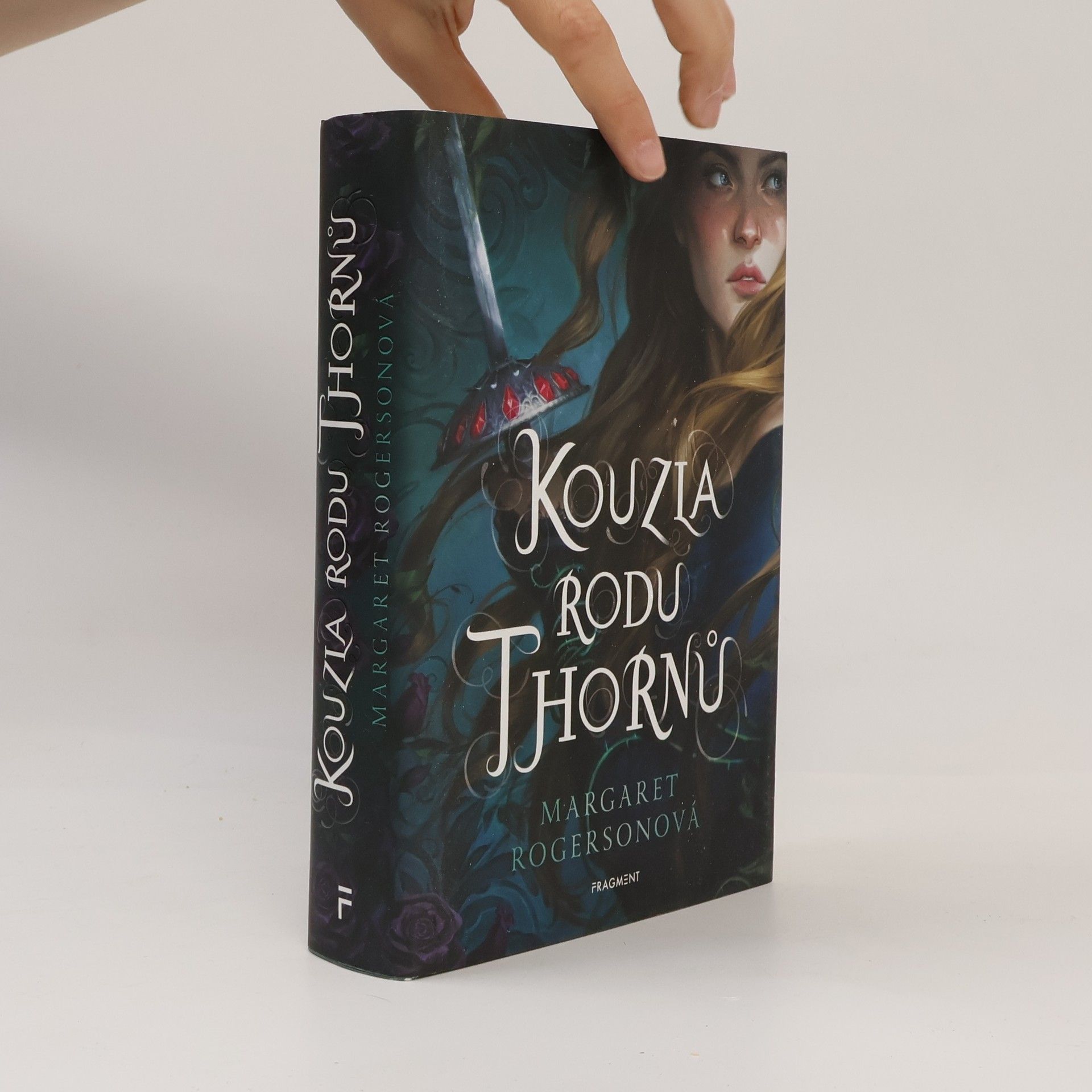 Margaret Rogerson Kouzla rodu Thornů