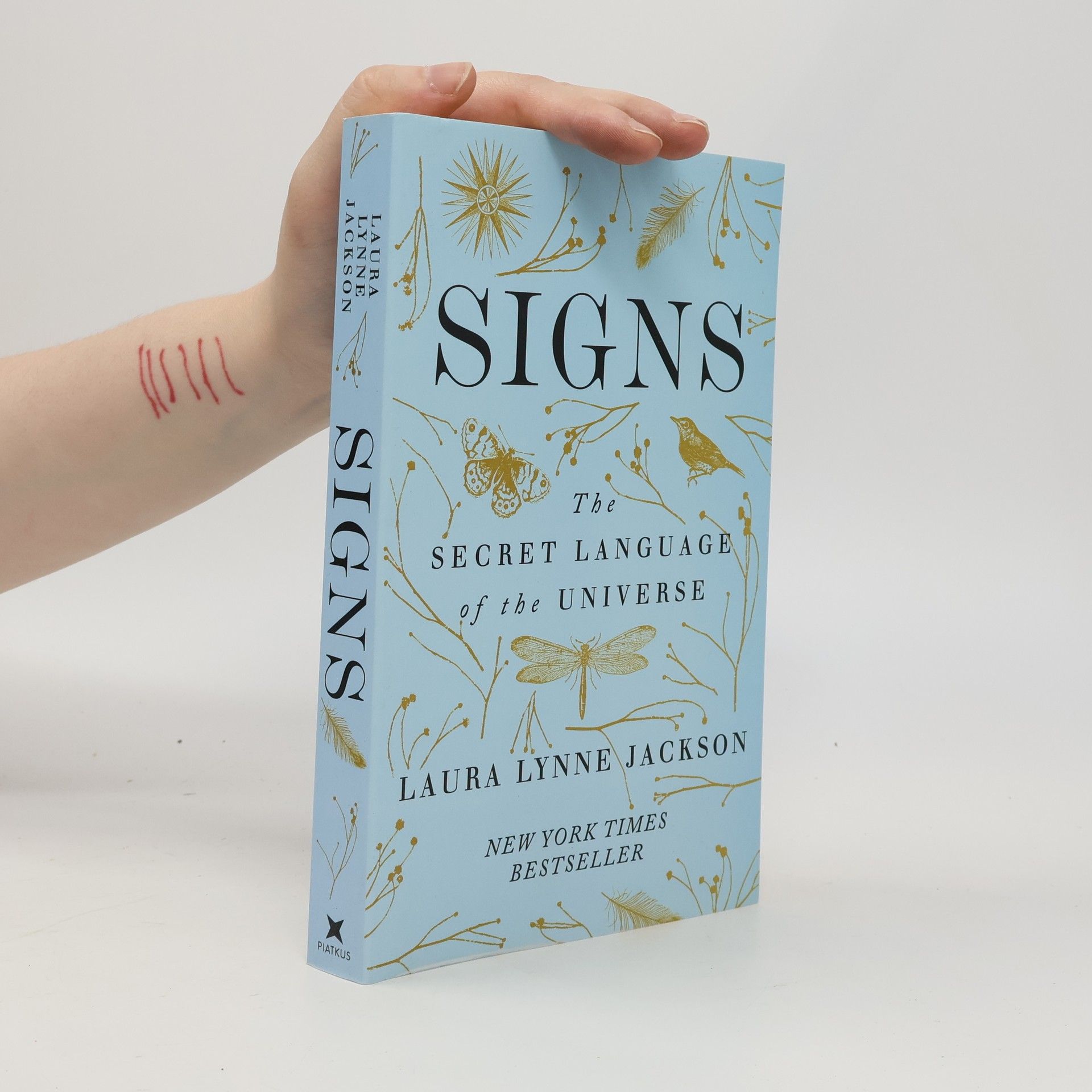 Laura Lynne Jackson Signs