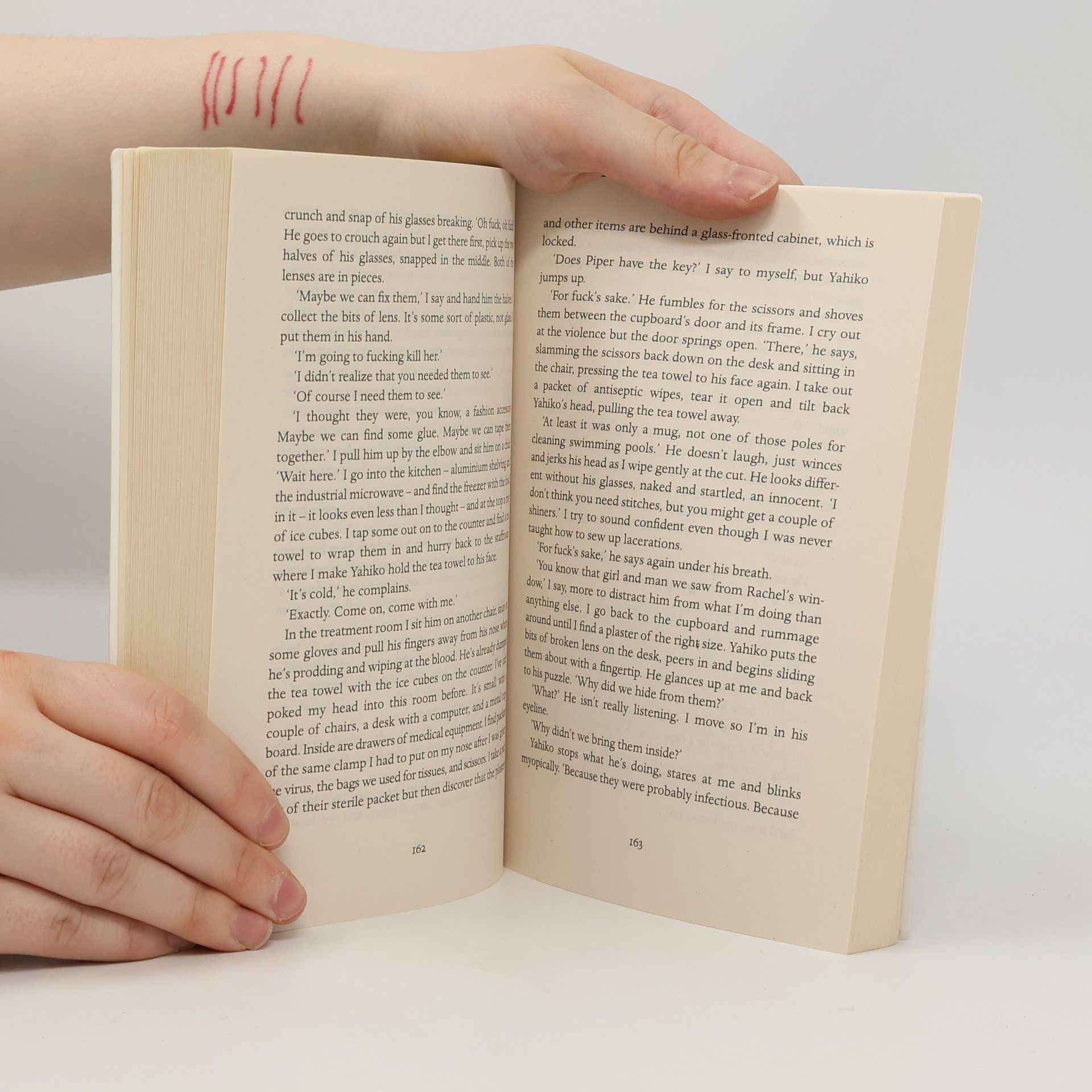 Claire Fuller The Memory of Animals